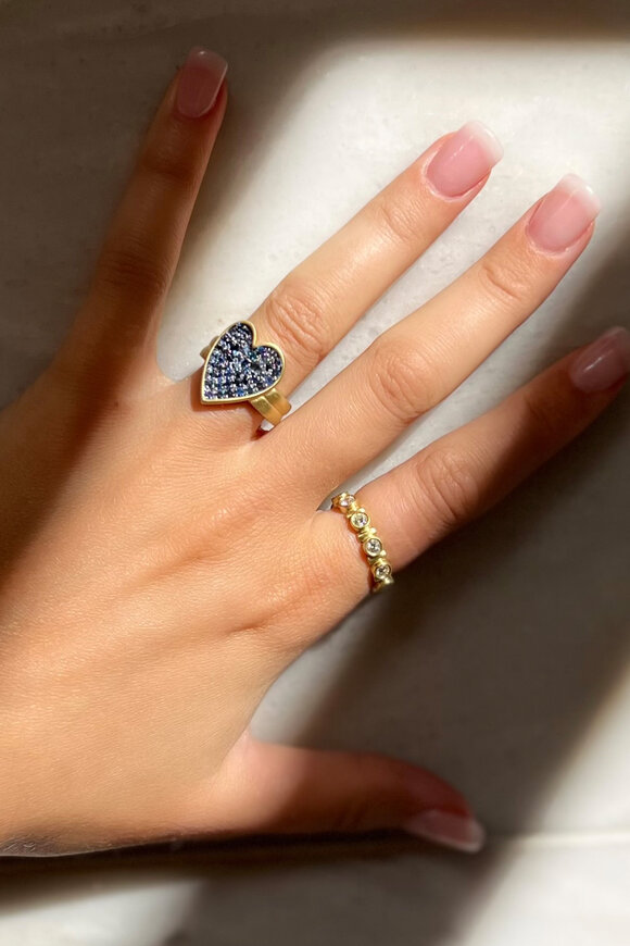 Leigh Maxwell - 18K Yellow Gold & Blue Sapphire Heart Ring 