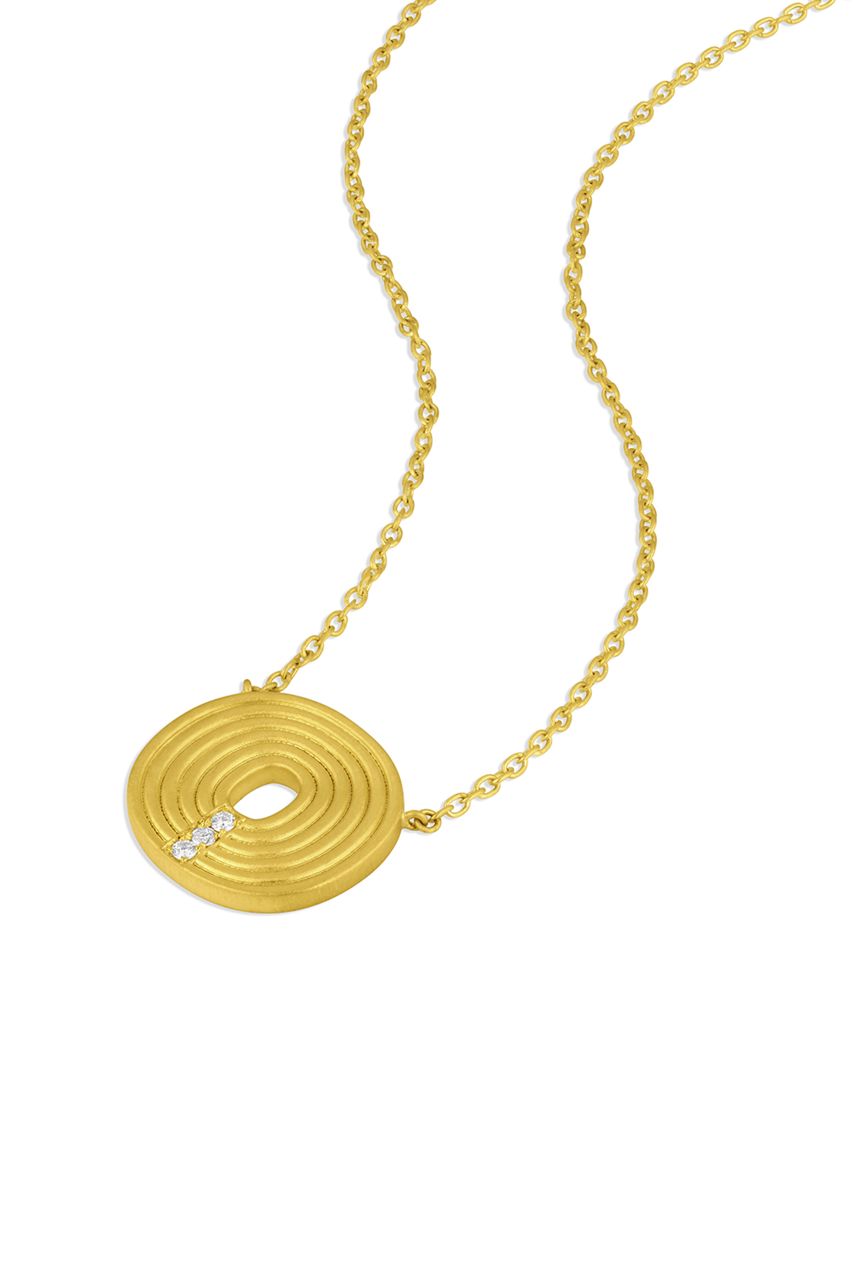 Leigh Maxwell - 18k Yellow Gold Small Ridged Initial "O" Necklace - view 3
