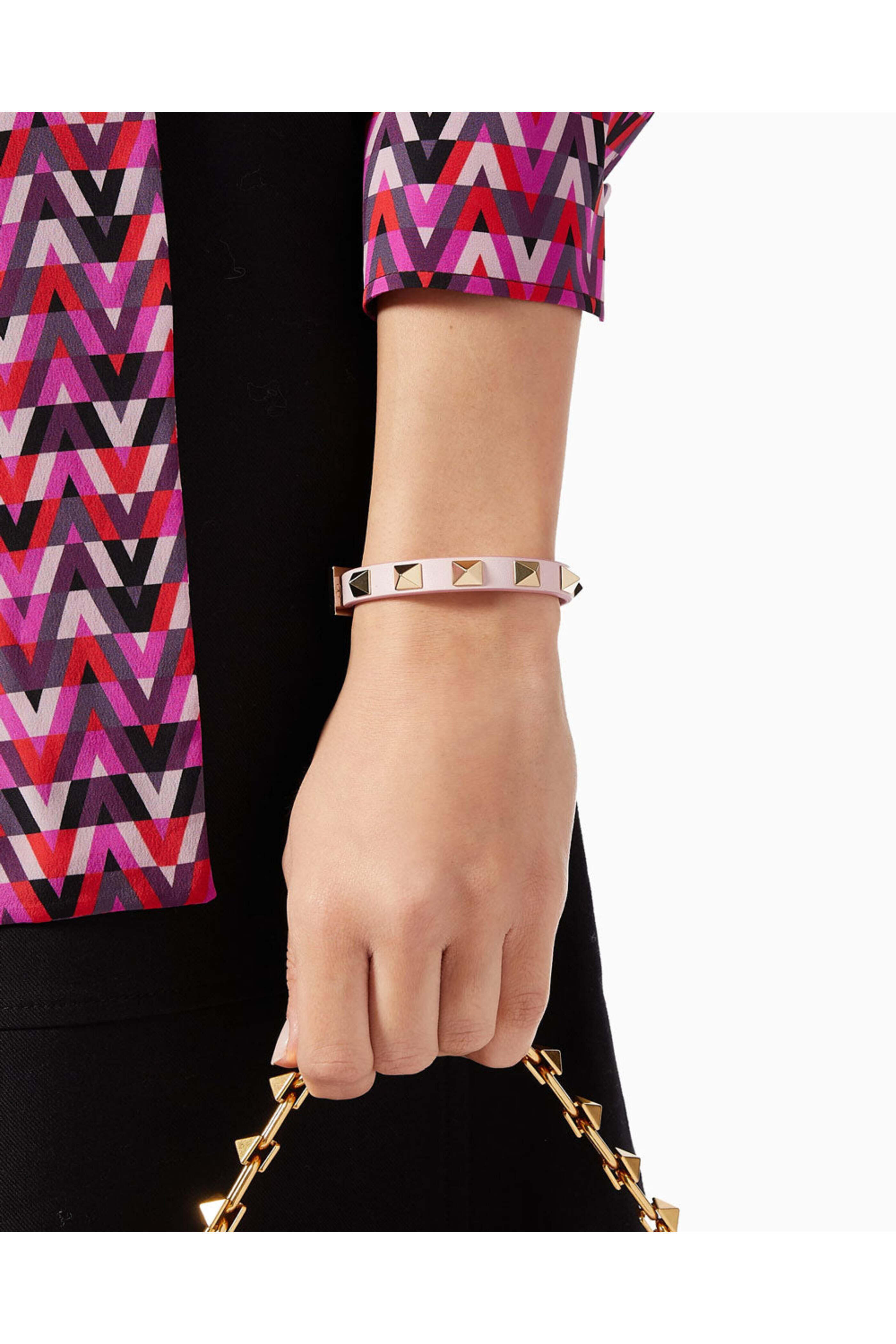 Valentino Garavani - Rockstud Leather Bracelet in Rose Quartz