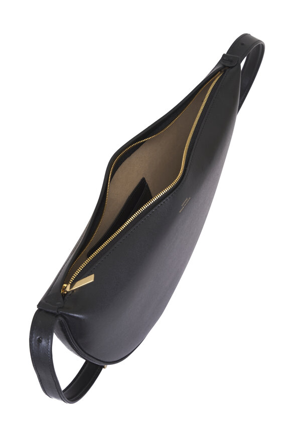 Totême Black Leather Scooped Sling Shoulder Bag - view 5