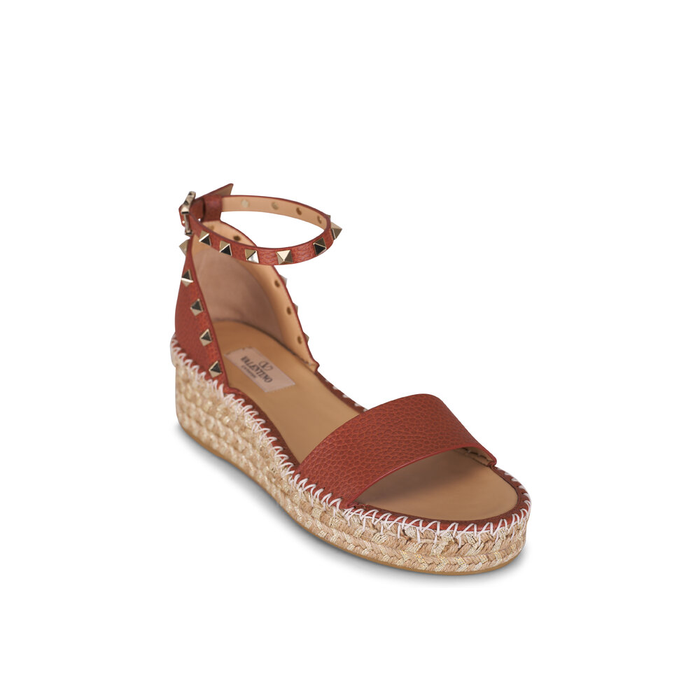 VALENTINO サンダル Rockstud leather wedge espadrilles772009 Rockstud leather espadrille wedges in beige - Valentino