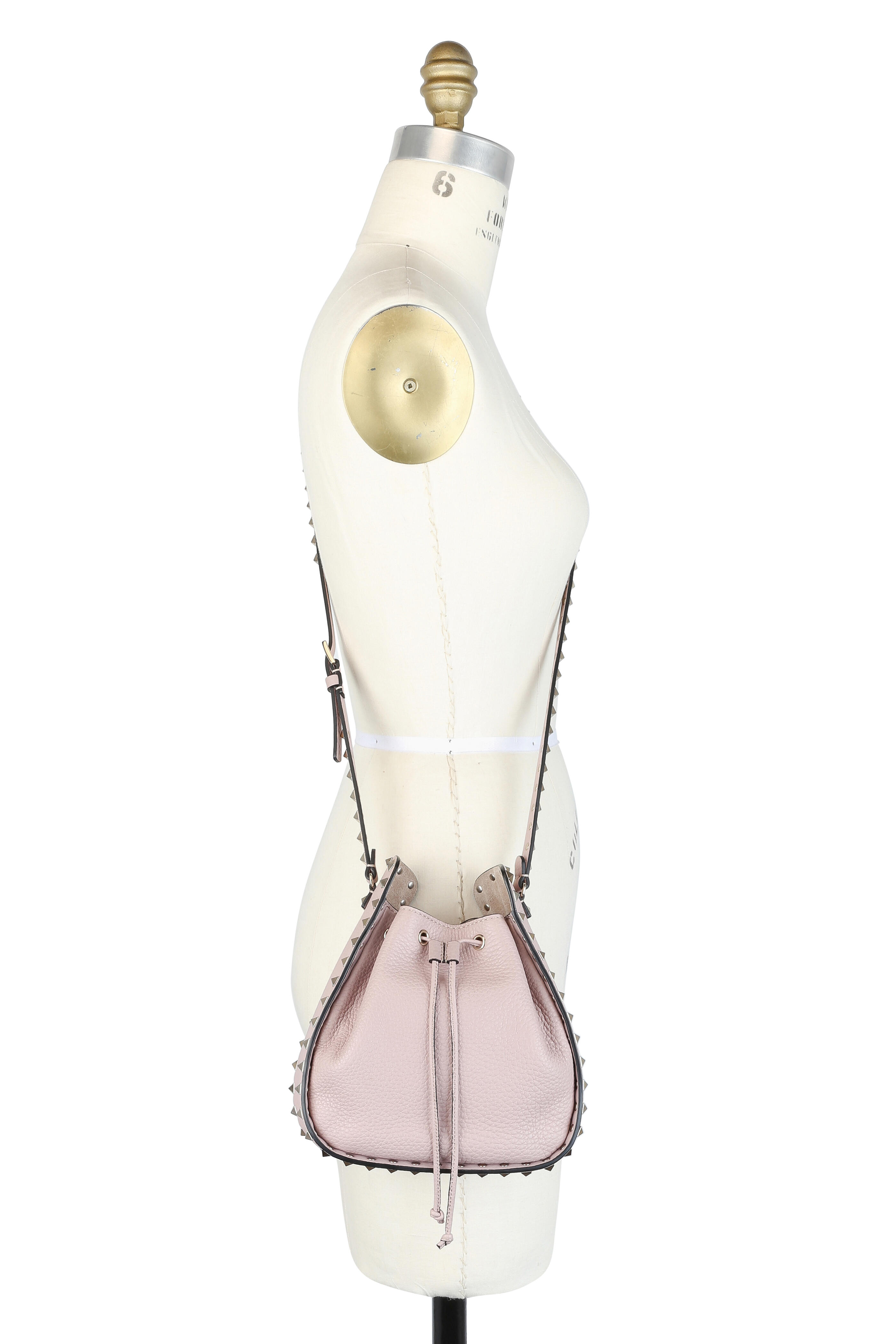 Valentino Garavani - Rockstud Nude Pebbled Leather Bucket Bag