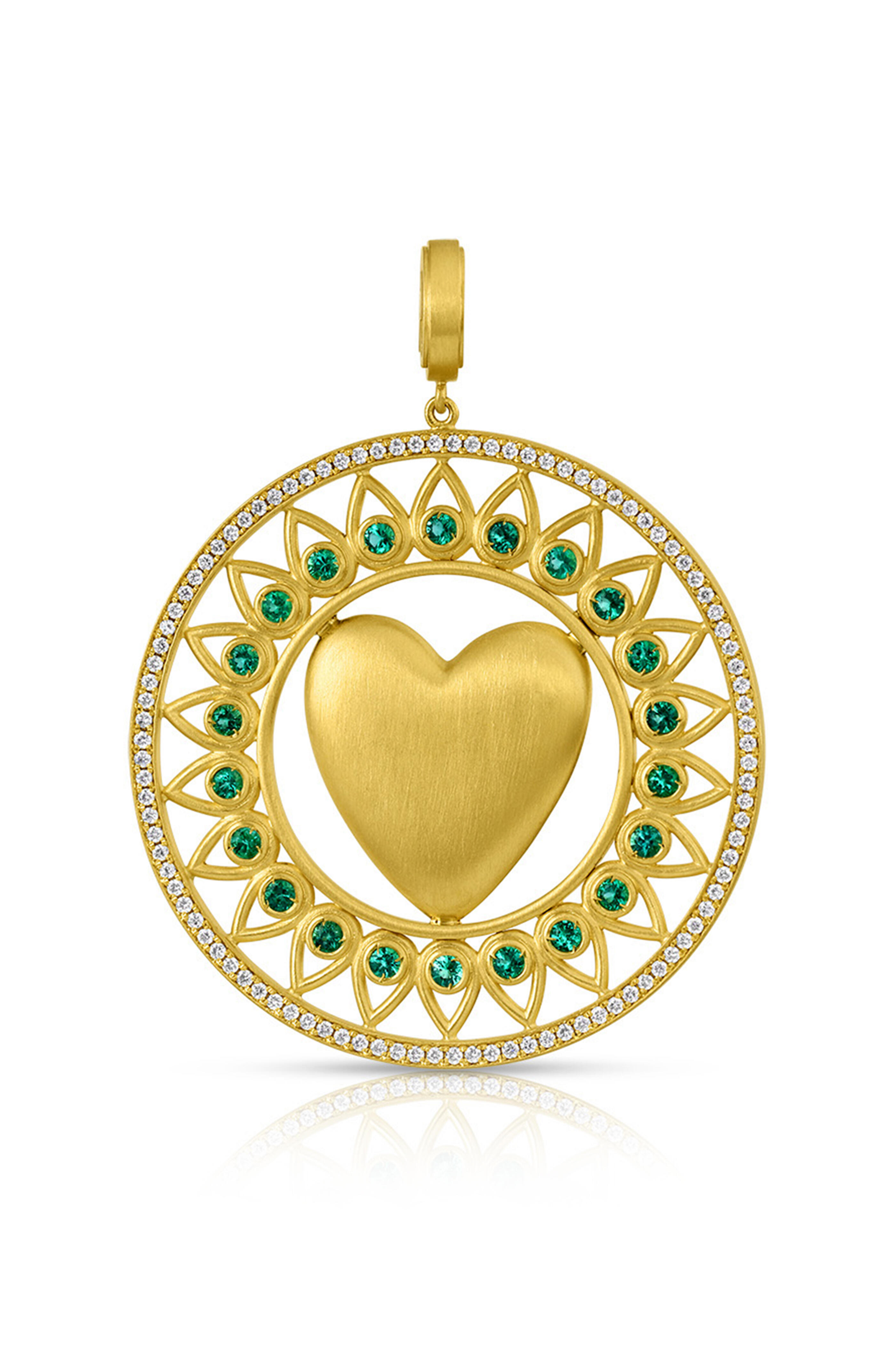 Leigh Maxwell - 18k Yellow Gold Emerald Medallion Heart Pendant - view 1
