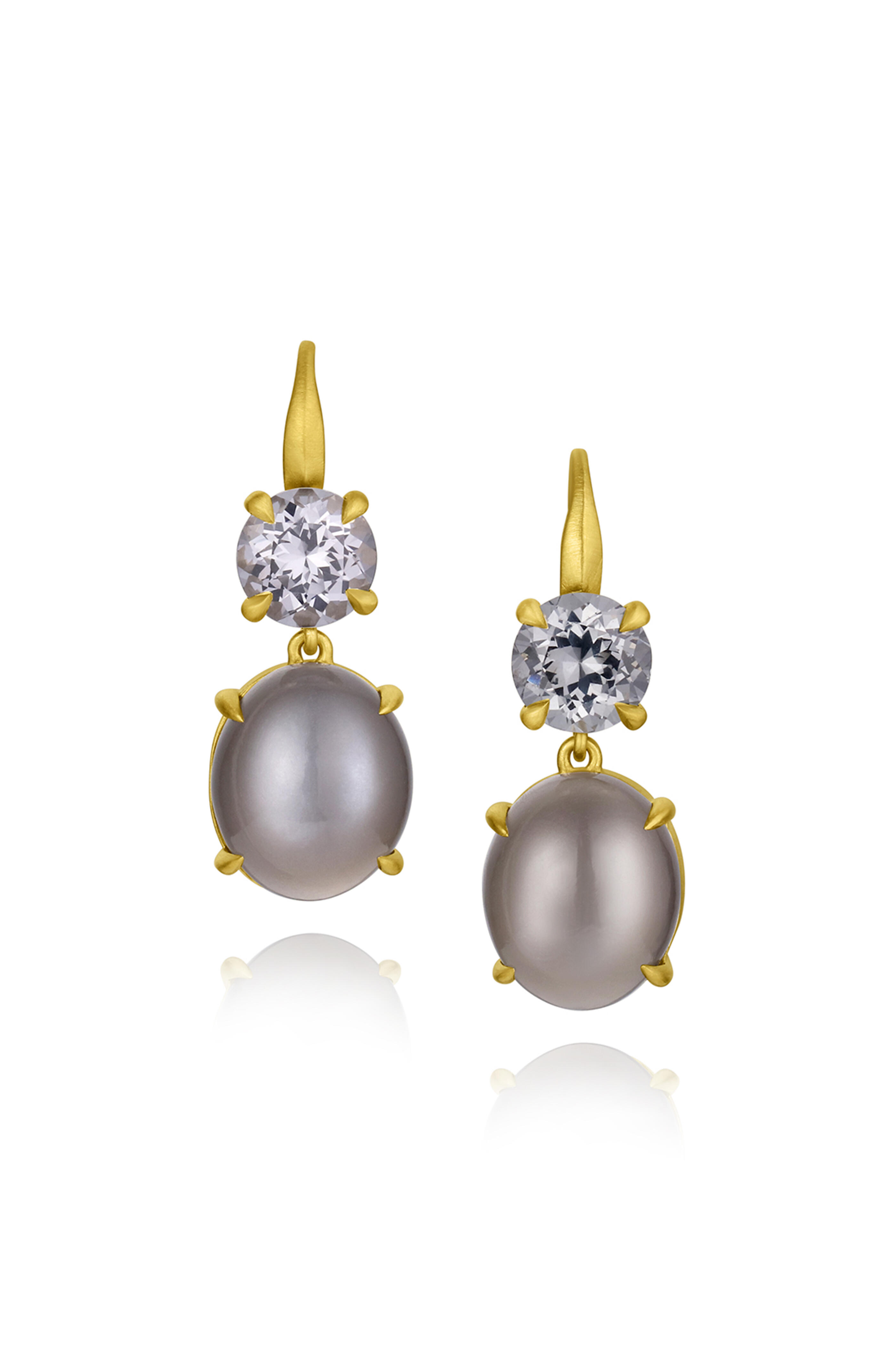Leigh Maxwell - 18k Yellow Gold Small Gray Spinel Gemmy Earring - view 1