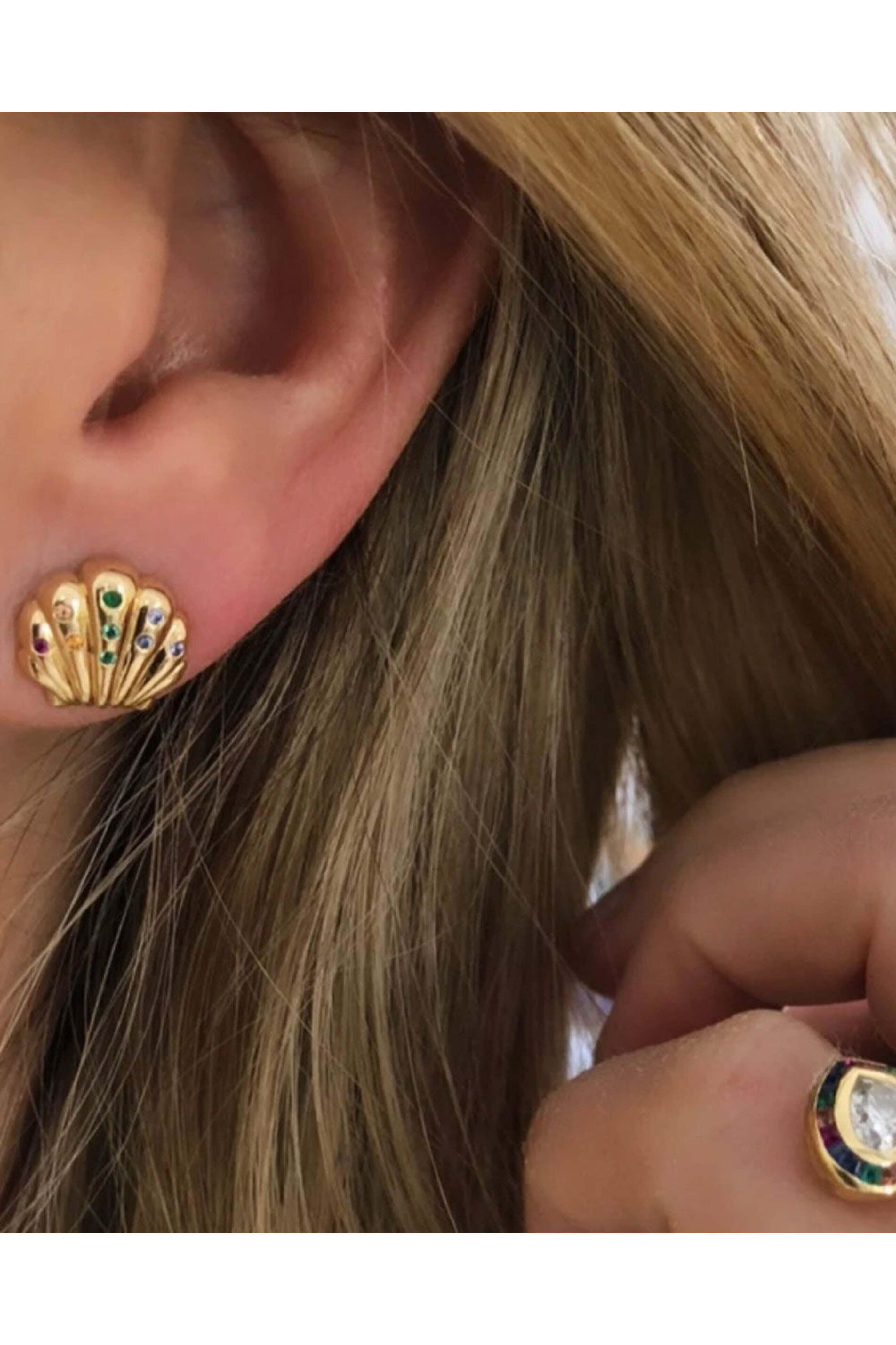 Brent Neale - Yellow Gold Small Rainbow Shell Stud Earrings