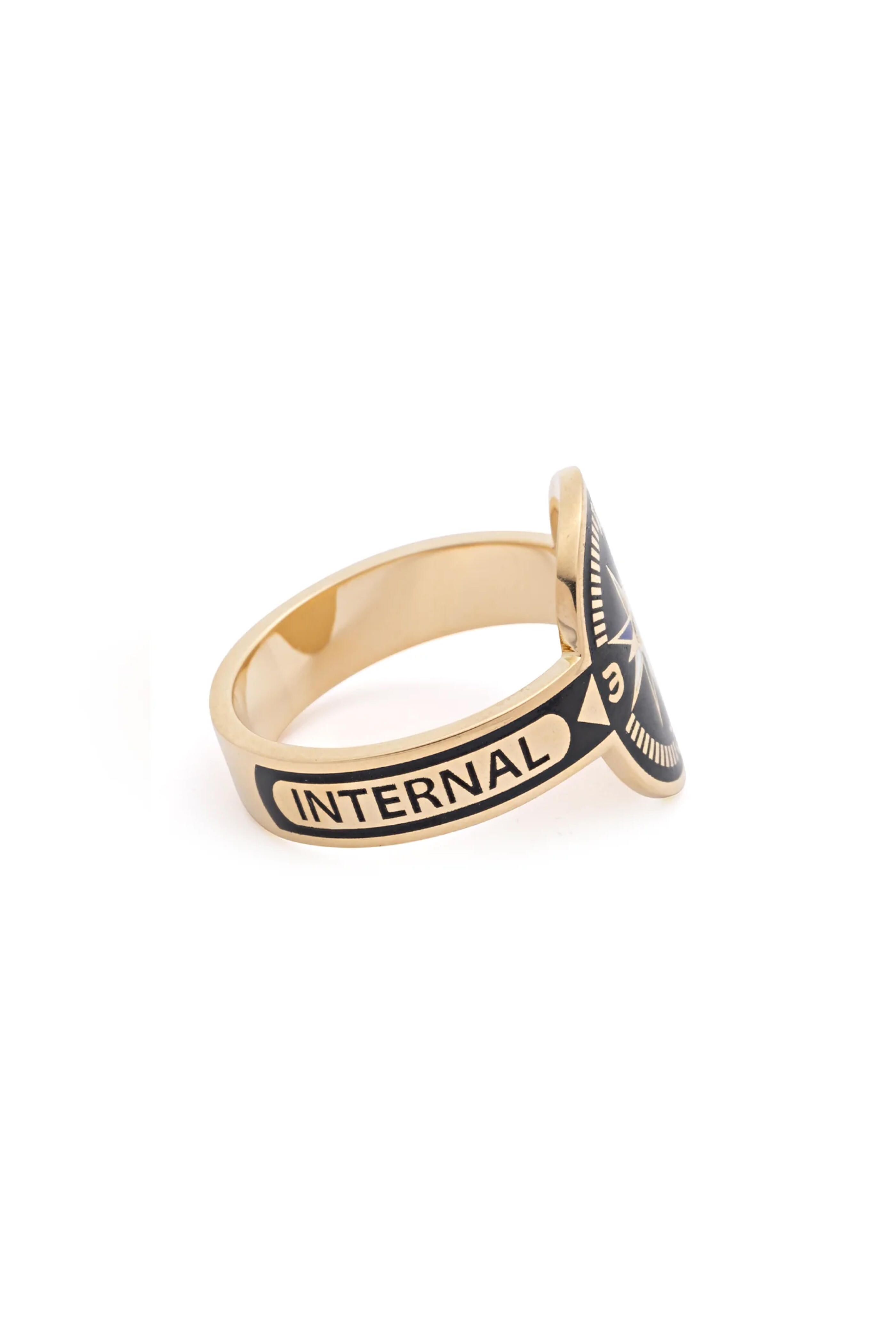 Foundrae - 18k Yellow Gold Internal Compass Band - view 3