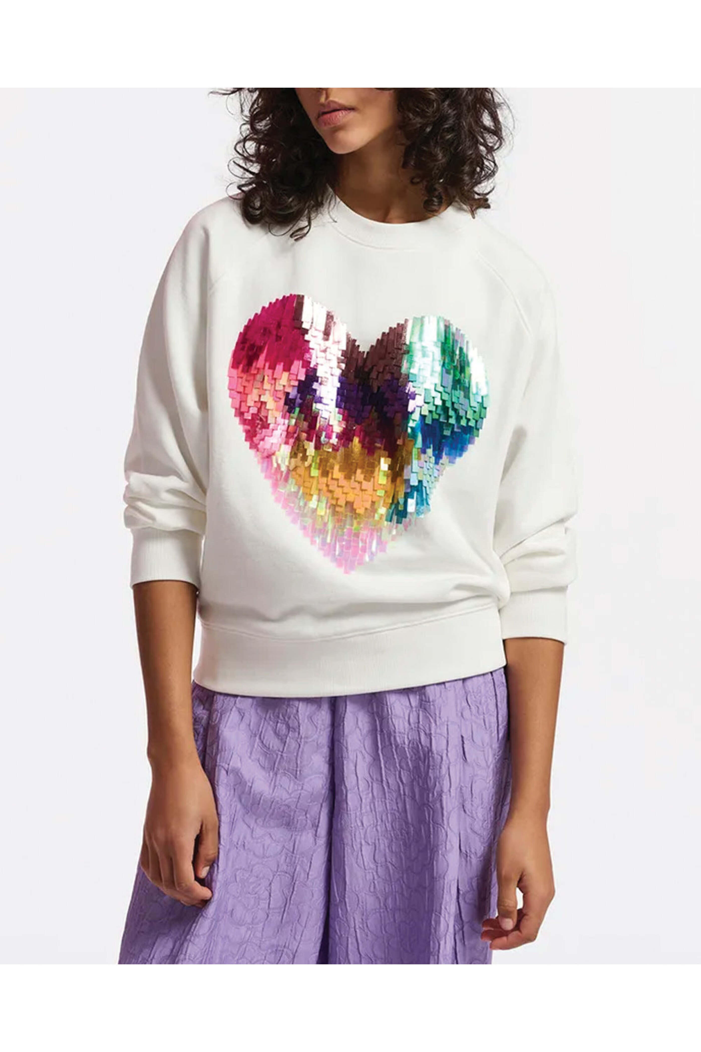 Essentiel Antwerp - Off White Gindi Heart Sweatshirt