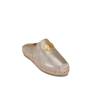 サンダル VALENTINO GARAVANI Ivory Leather Vlogo Espadrilles Valentino Garavani - The Bold Ivory VLogo Grain Leather Mule
