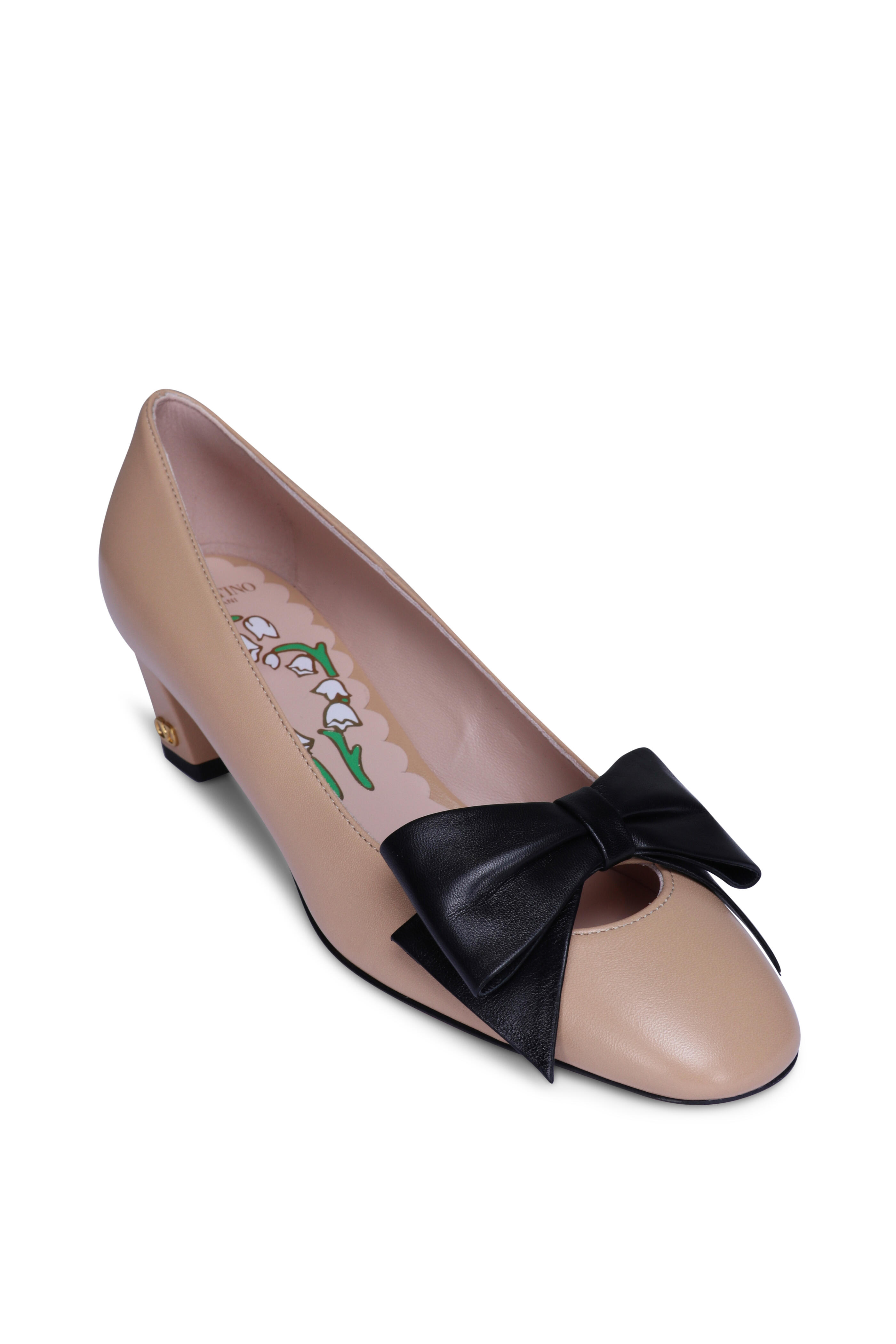 Valentino Garavani - Bowbow Tan Leather Pump