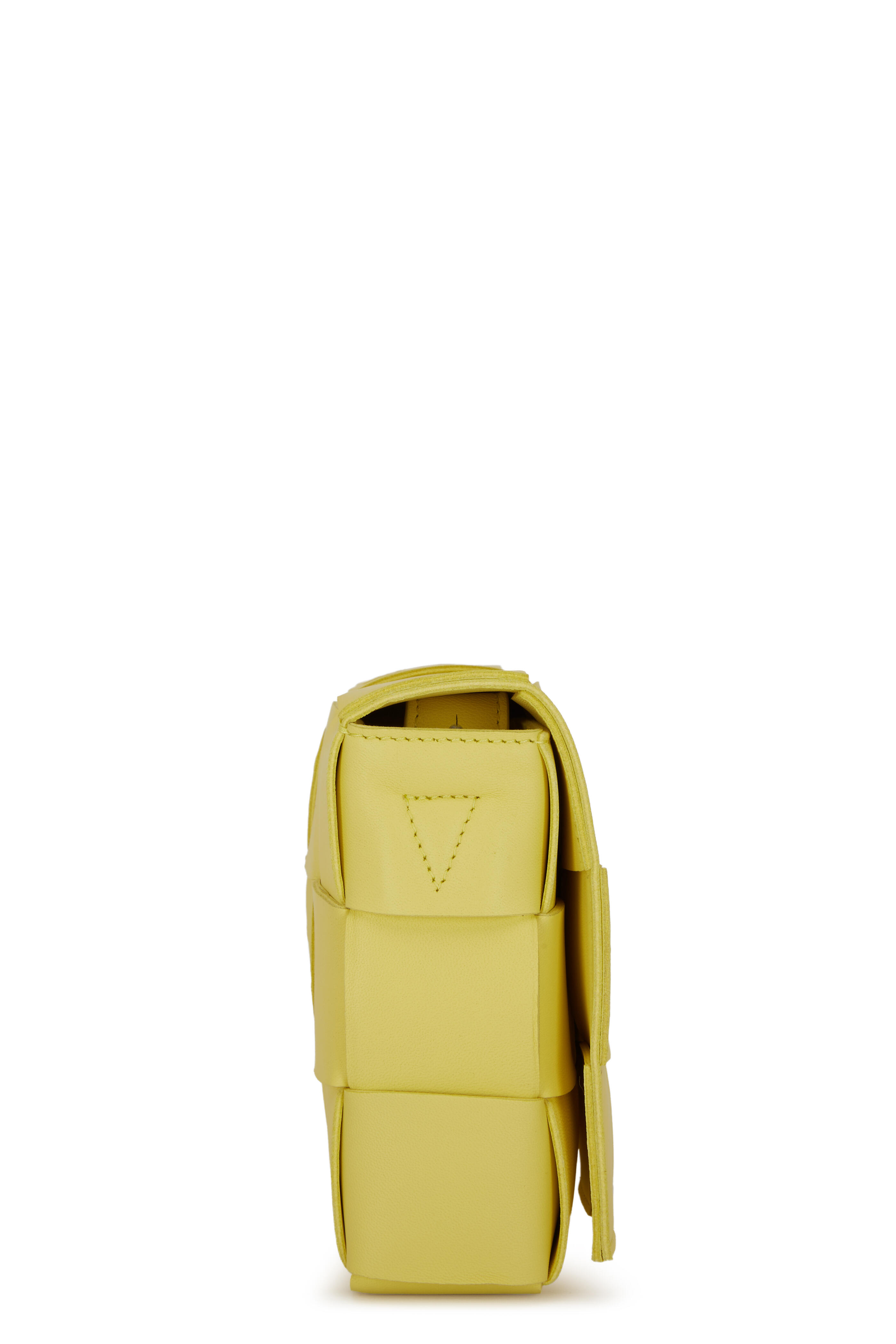 【BOTTEGA VENETA】 CASSETTE レザー バケット★関税送料込み Bottega Veneta - Cassette Sherbet Quilted Leather Small Bag