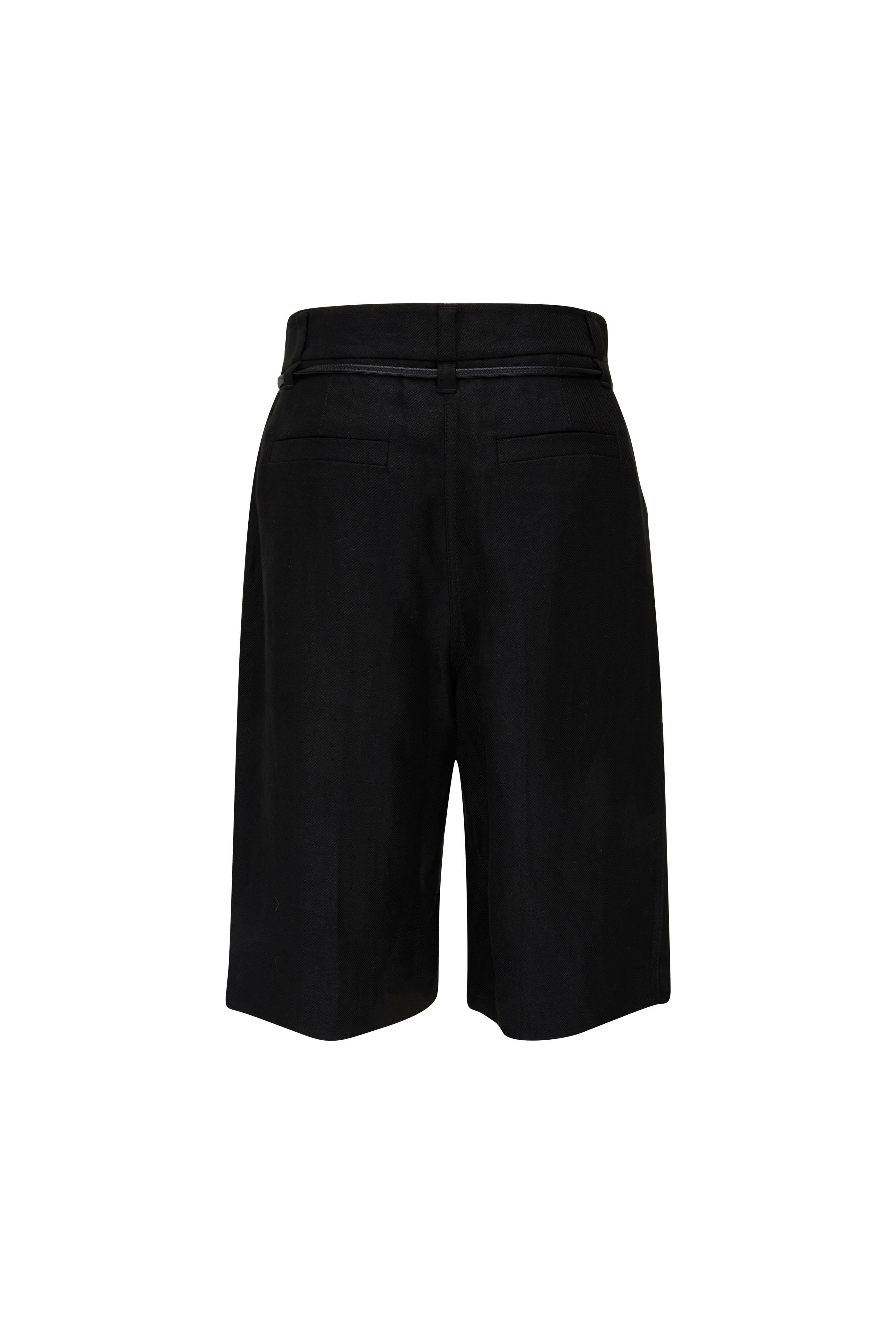 Brunello Cucinelli - Black Pleated Linen Bermuda Shorts Brunello Cucinelli - Black Pleated Linen Bermuda Shorts
