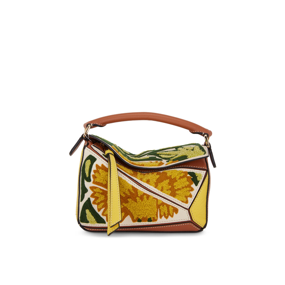 クラッチバッグ LOEWE PUZZLE FOLD YELLOW CLUTCH BAG Loewe Puzzle Fold Yellow Clutch Bag In Metal | ModeSens
