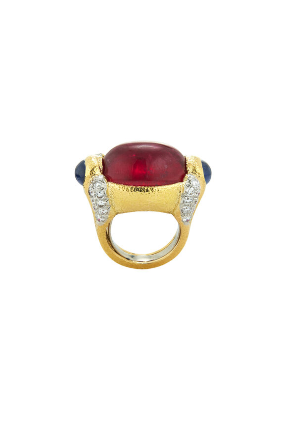 David Webb - 18K Gold Rubellite & Sapphire Hammered Ring