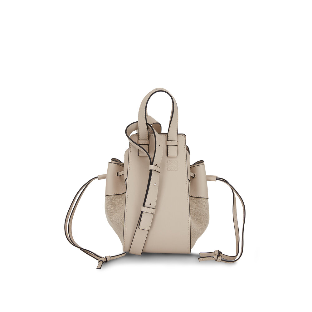 【LOEWE】Hammock Compact Bag in Light Pear Compact Hammock bag in classic calfskin Green - LOEWE