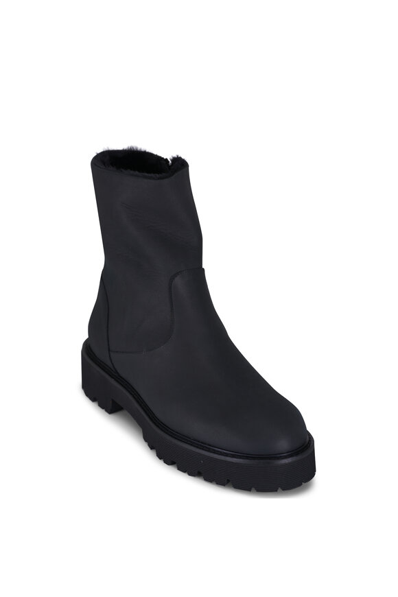 ◯ルリア Aquatalia - Liv Black Tumbled Leather Elasticized Ankle Boot