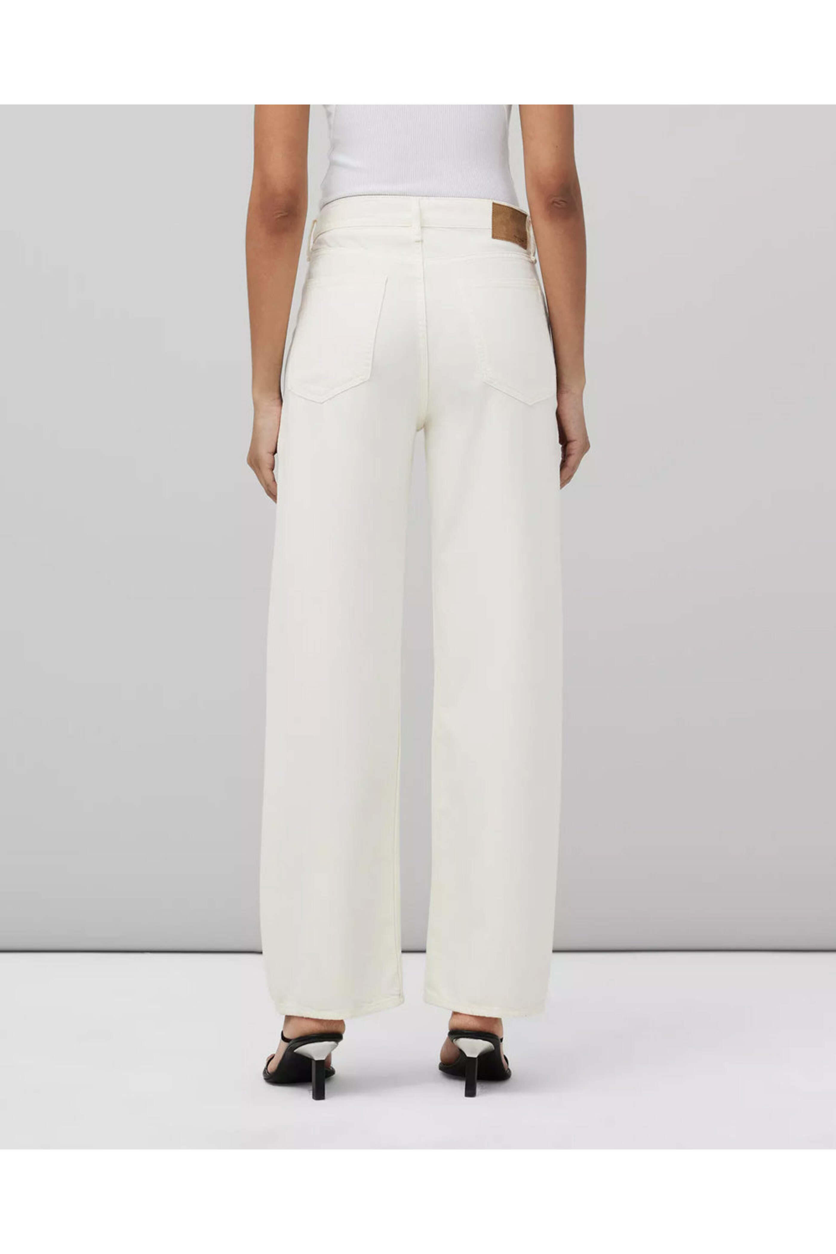 Rag & Bone - Ecru Feather Weight Logan Jean