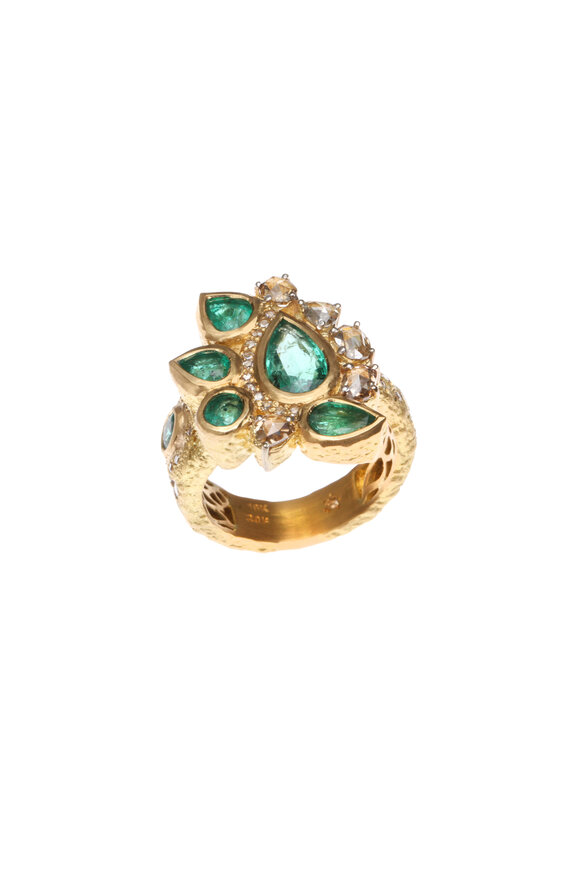 Coomi - 20K Yellow Gold Emerald & Diamond Affinity Ring