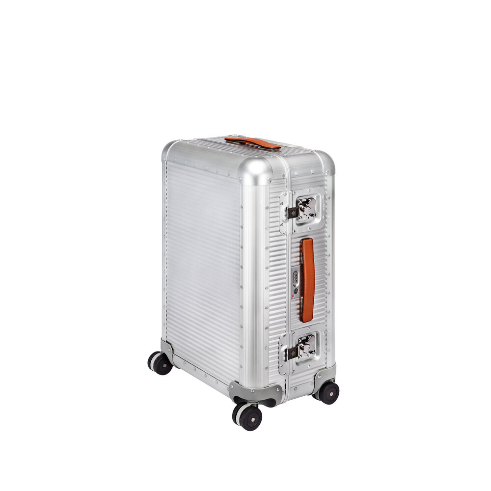 FPM Luggage - Moonlight Silver Bank Spinner 76 | Mitchell Stores