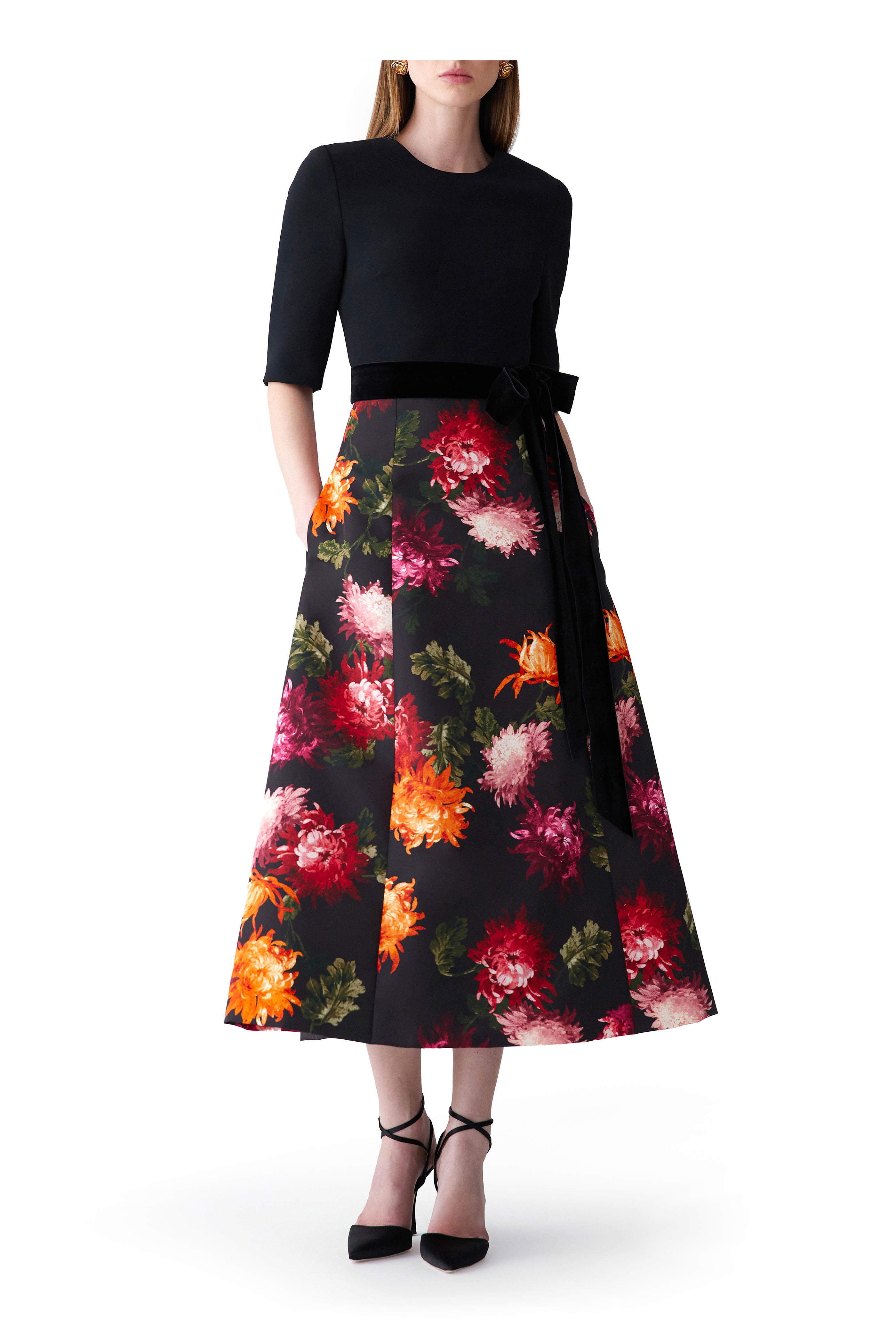 Carolina Herrera - Black Floral Elbow Sleeve Bow Midi Dress