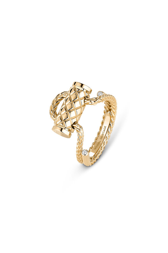 Nouvel Heritage 18k Yellow Gold White Diamond Ring