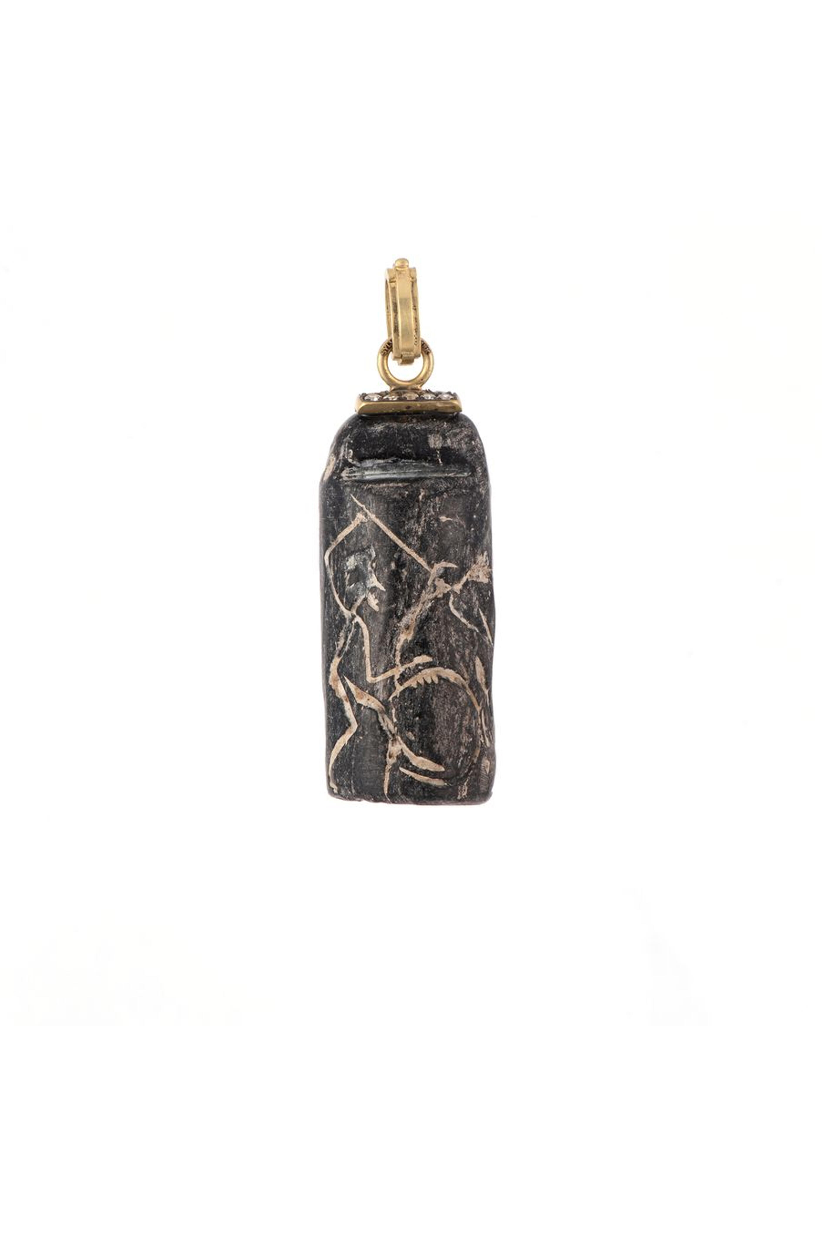 Sylva & Cie - Black Sapphire Stone Pendant