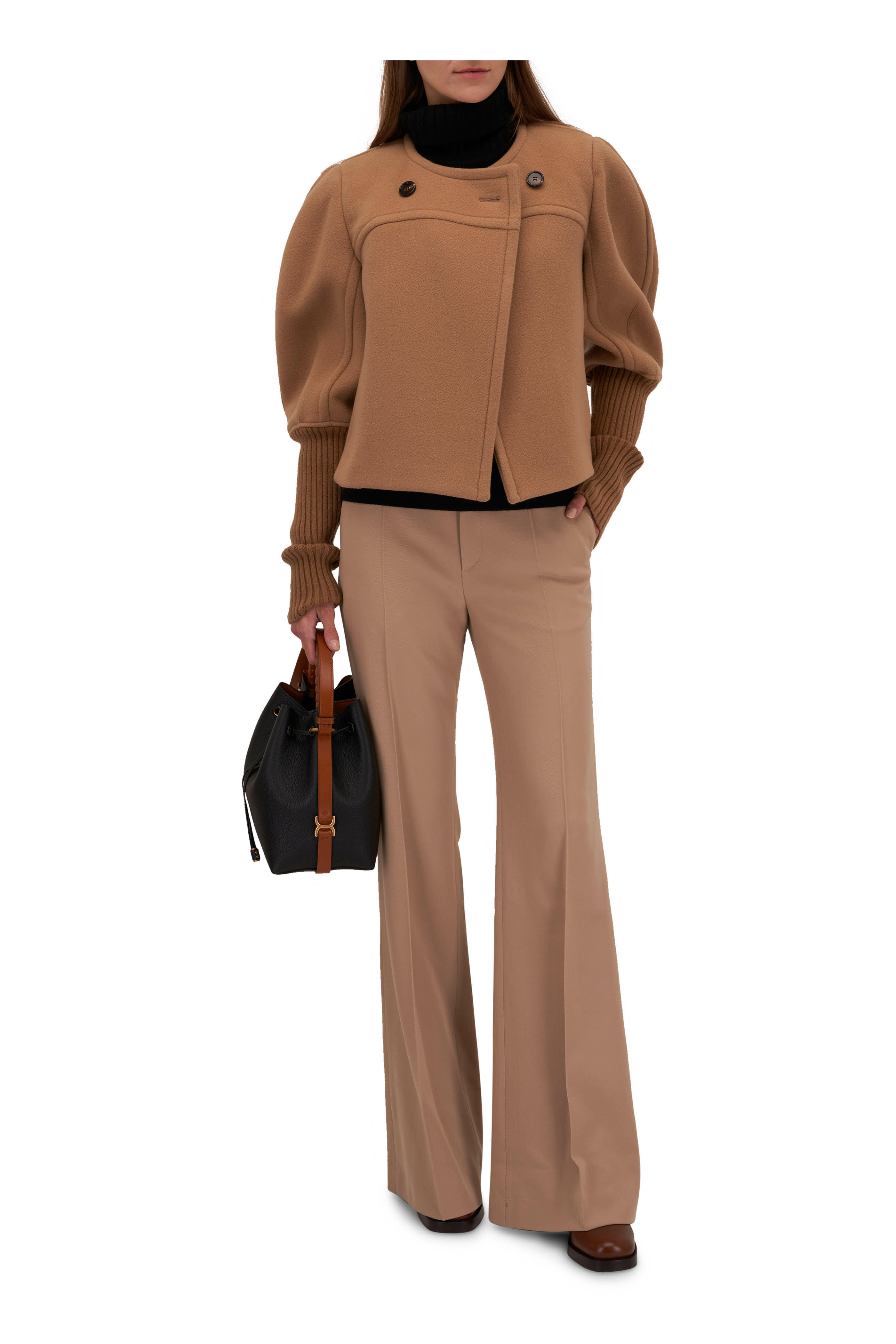 ◆Chloe 20AW 最新作◆ショート丈 ボクシージャケット◆Brown◆ Chloé - Boxy Worn Brown High Neck Button Coat | Mitchell Stores