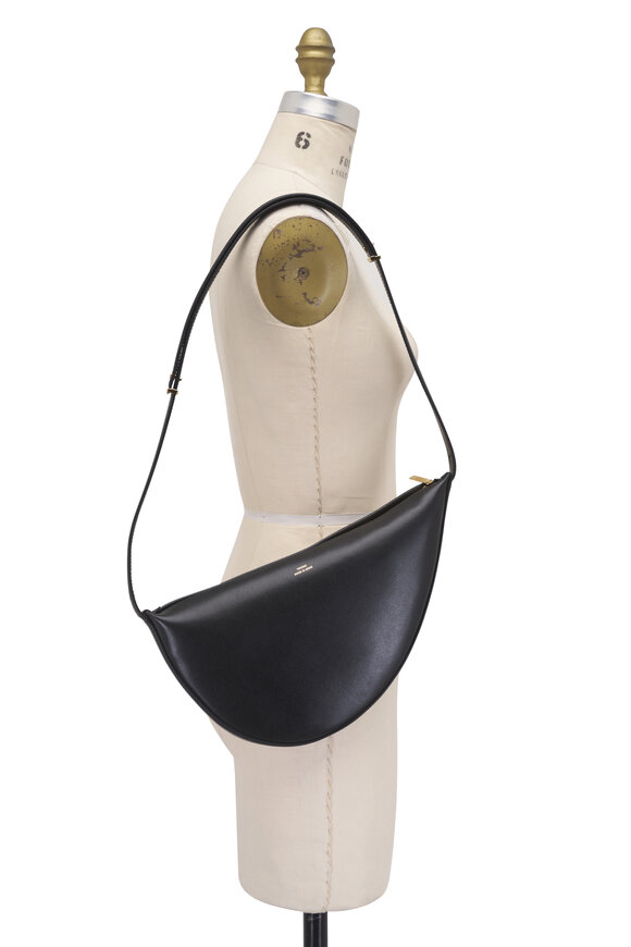 Totême Black Leather Scooped Sling Shoulder Bag - view 6