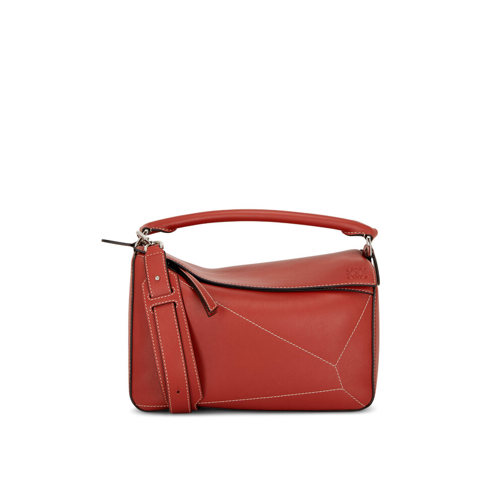 ショルダーバッグ・ポシェット LOEWE Women Bags A411FCRX02LE Red Loewe Flamenco Purse red leather bag | TheDoubleF