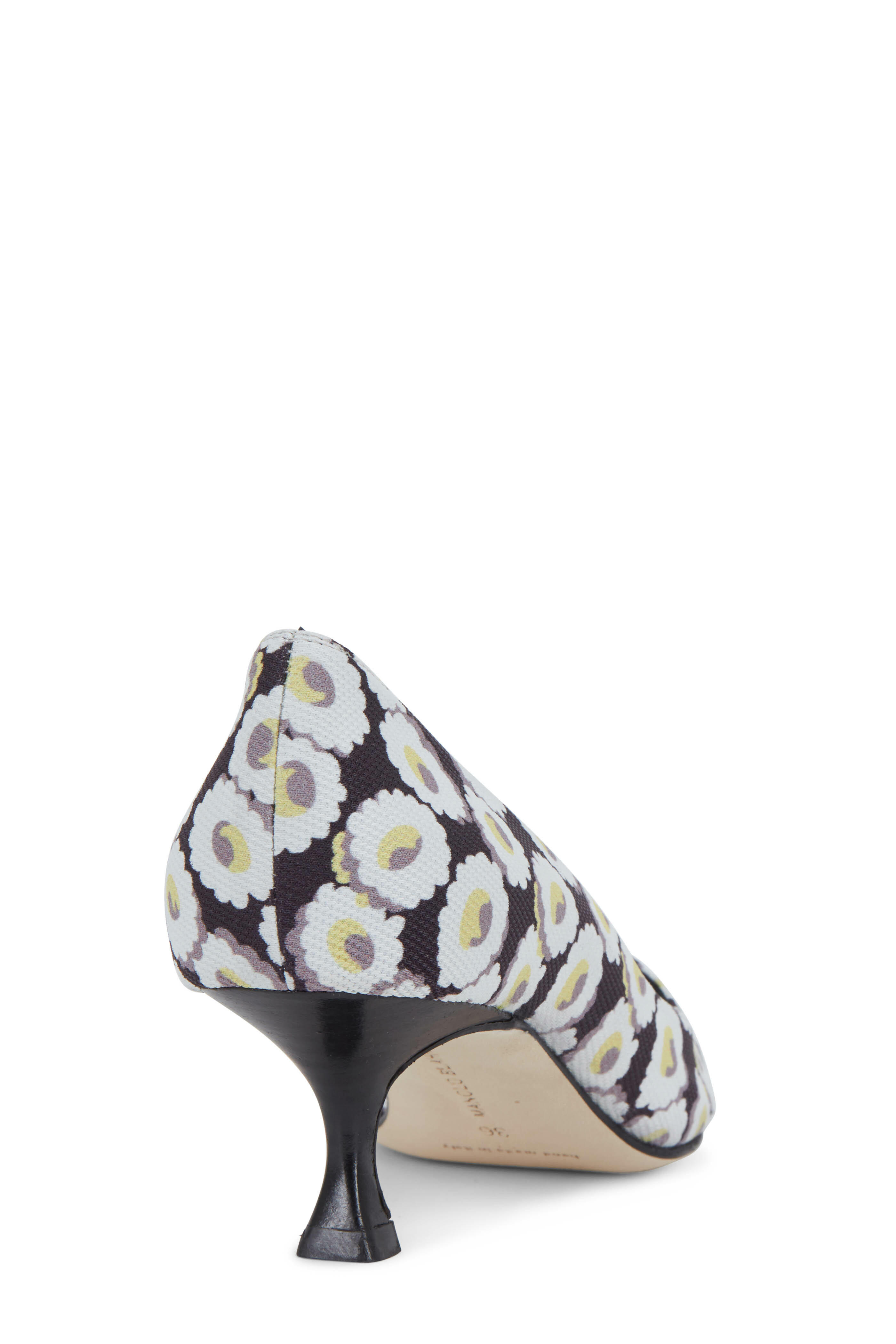 Manolo Blahnik - Lisa Black & White Floral Print Pump, 50mm