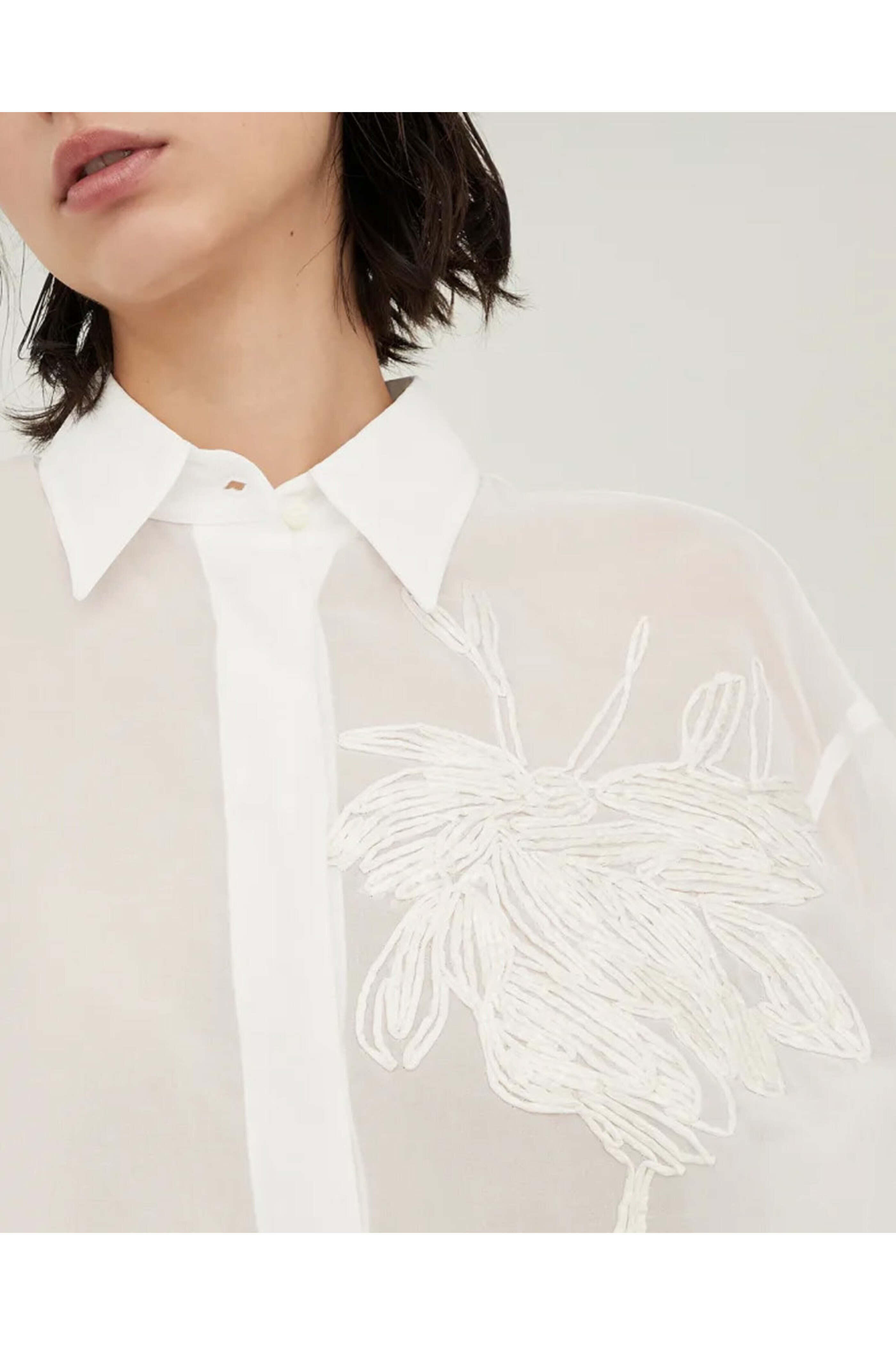 Brunello Cucinelli - White Embroidered Raffia Magnolia Silk Blouse