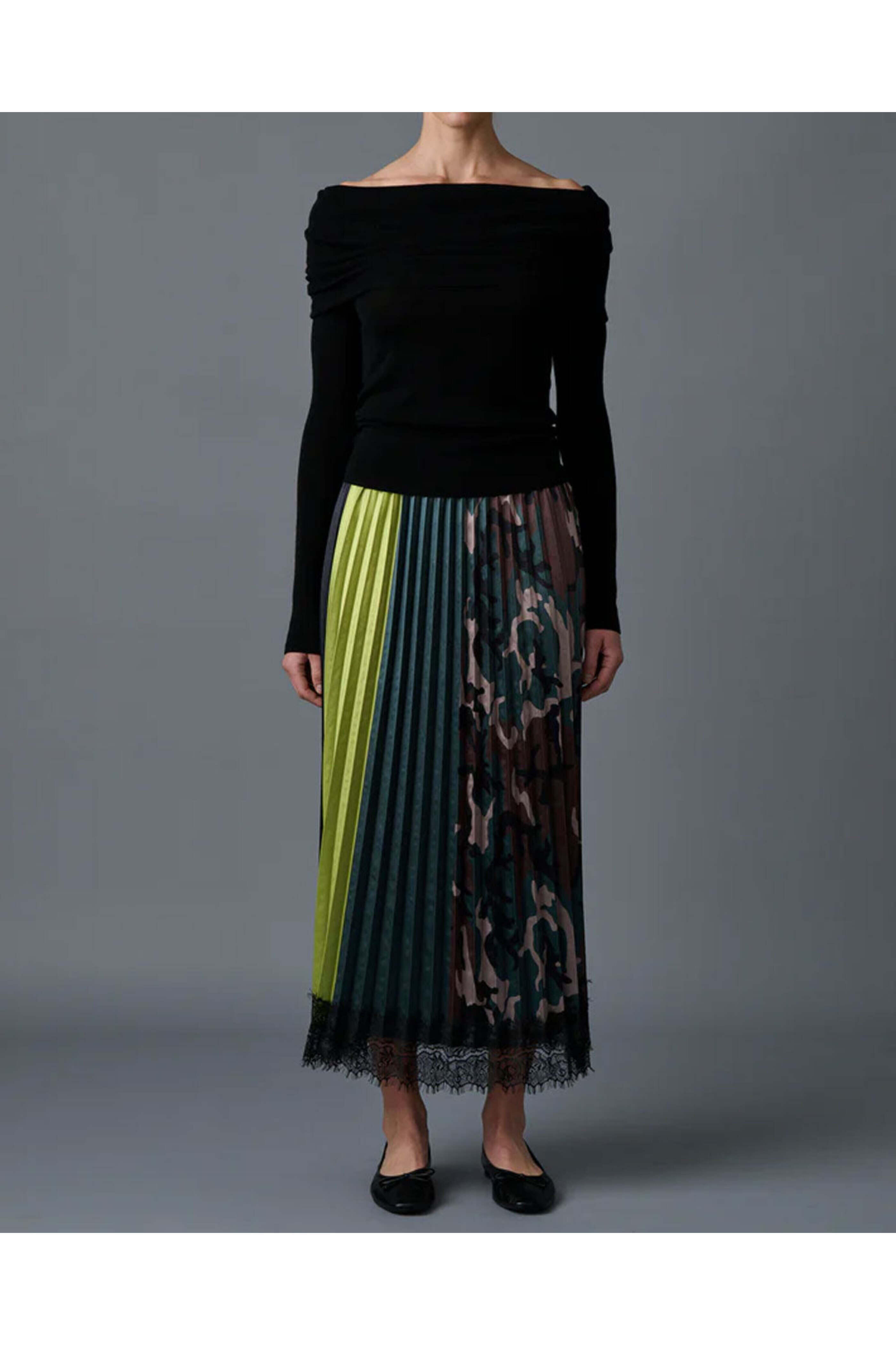 Le Superbe - Urban Camo Pleat Skirt
