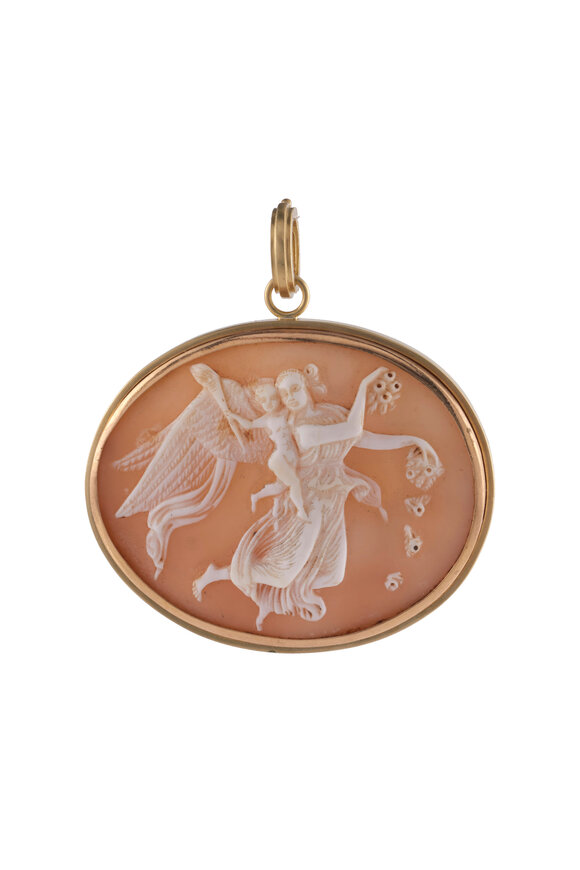 Sylva & Cie 18k Yellow Gold Victoria Cameo Pendant - view 1