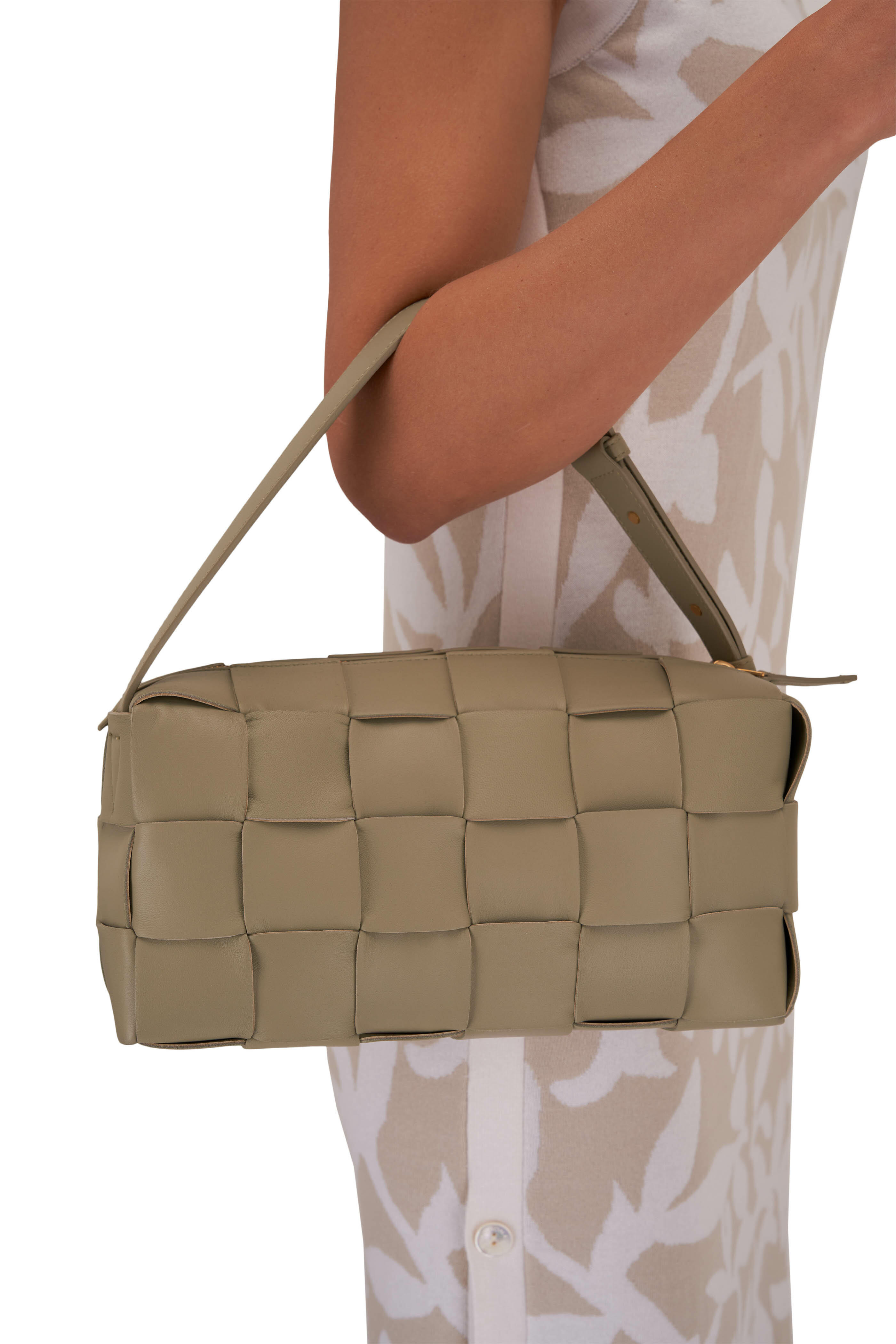 【BOTTEGA VENETA】Small Cassette Bag Travertine Bottega Veneta - Small Cassette Bag | HBX - Globally Curated
