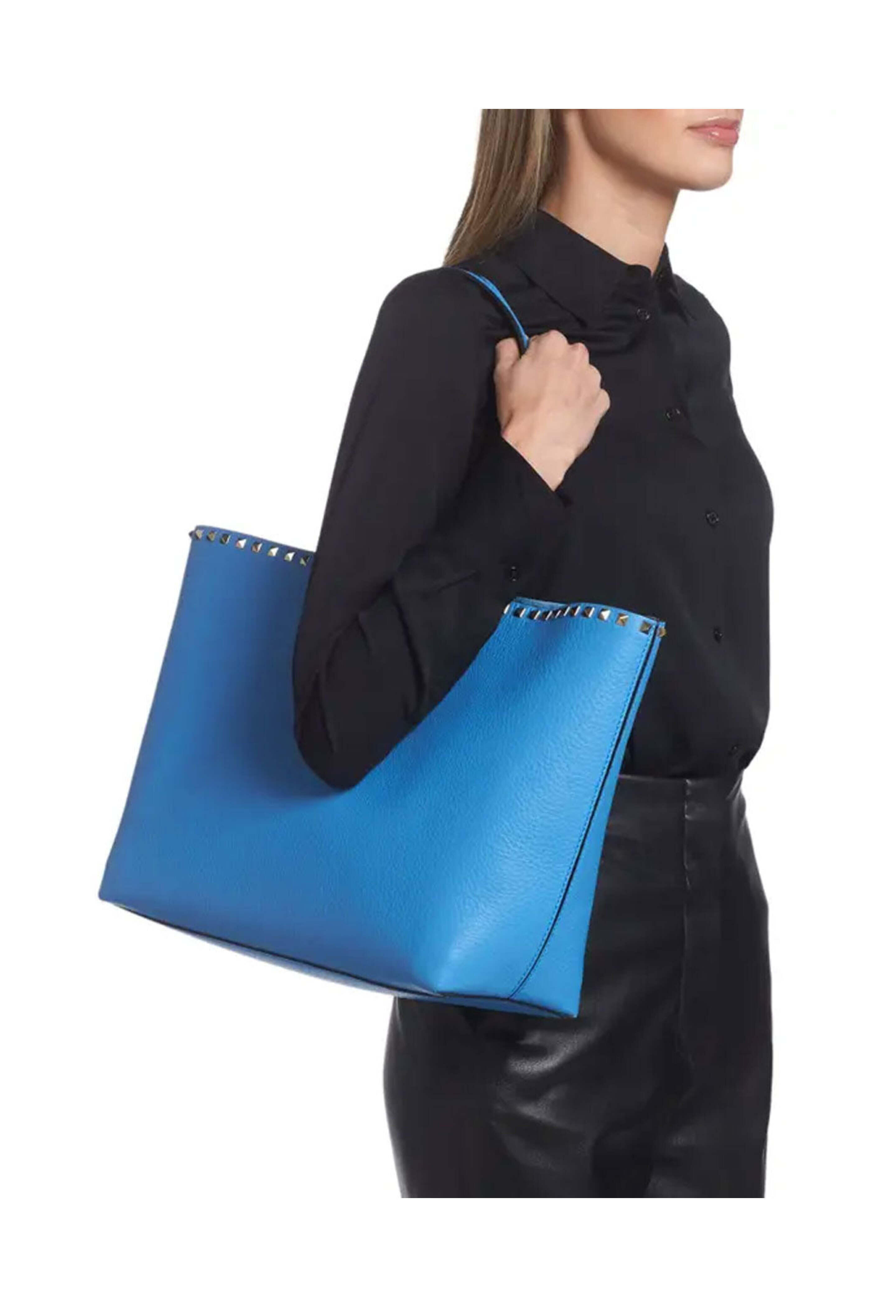 トートバッグ Valentino Garavani Shoulder Tote Bag Valentino Garavani - Rockstud Vitello Tote Bag in Denim
