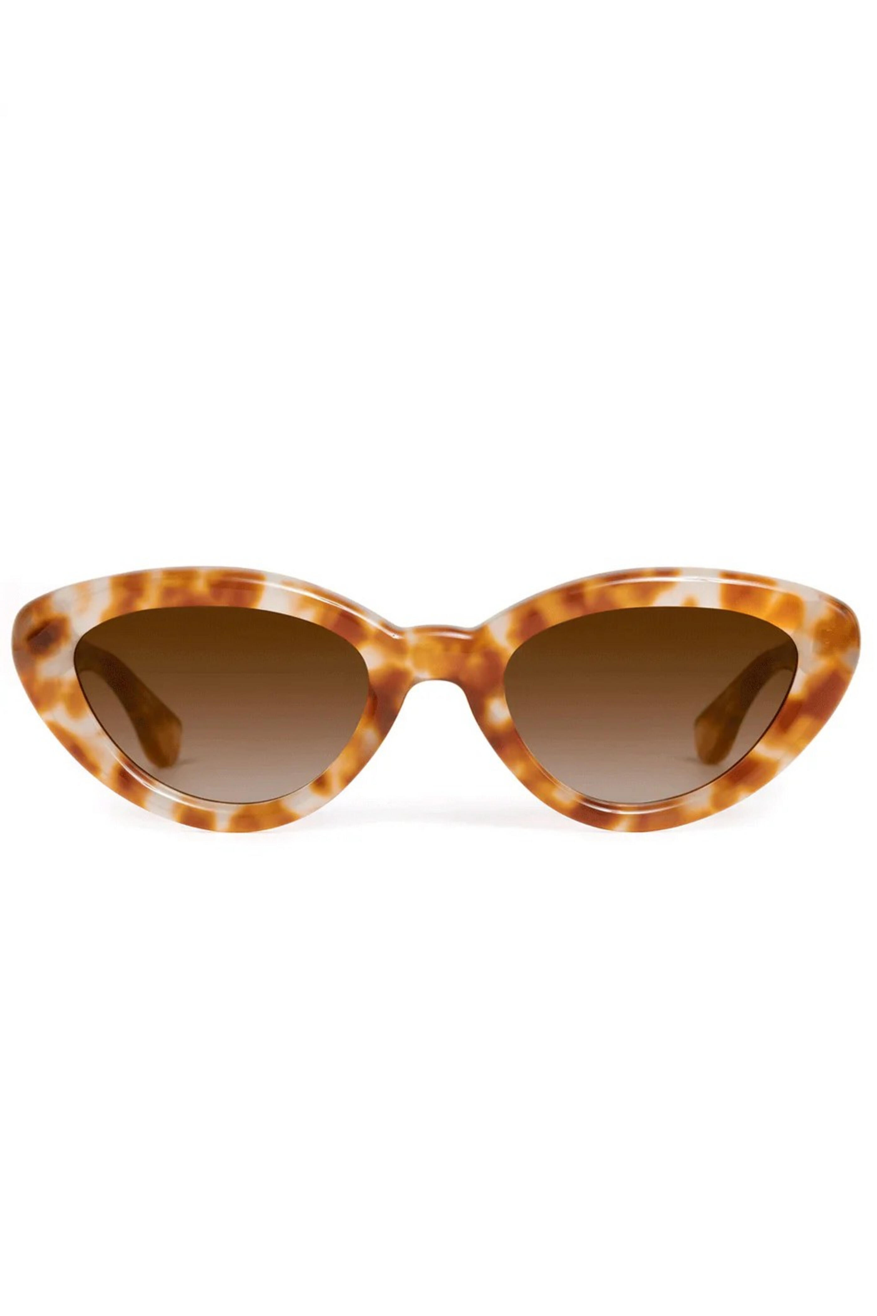Krewe - Sasha Sunglasses in Blonde Amaro