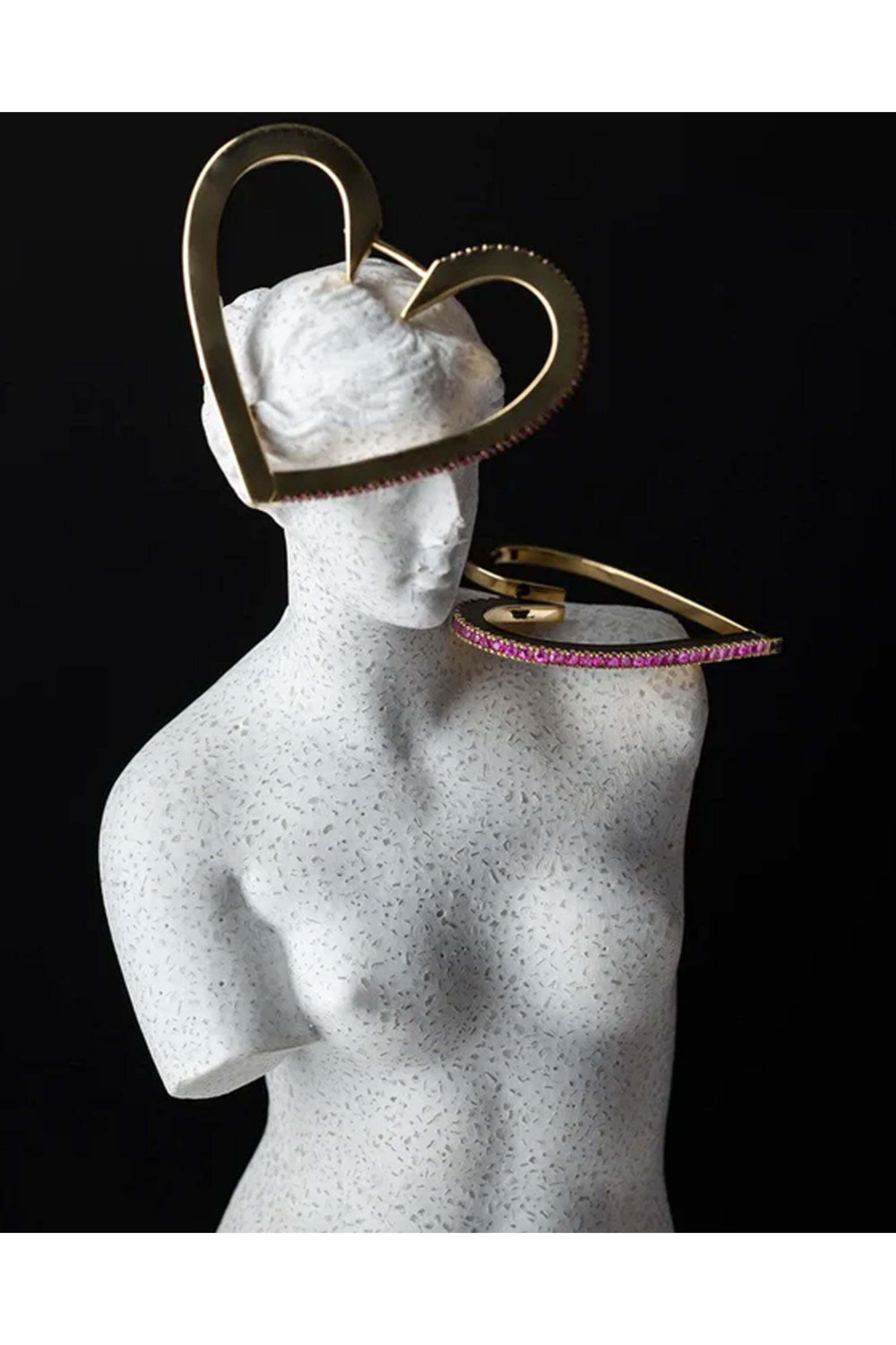 Cadar - Medium Ruby Heart Hoop Earrings