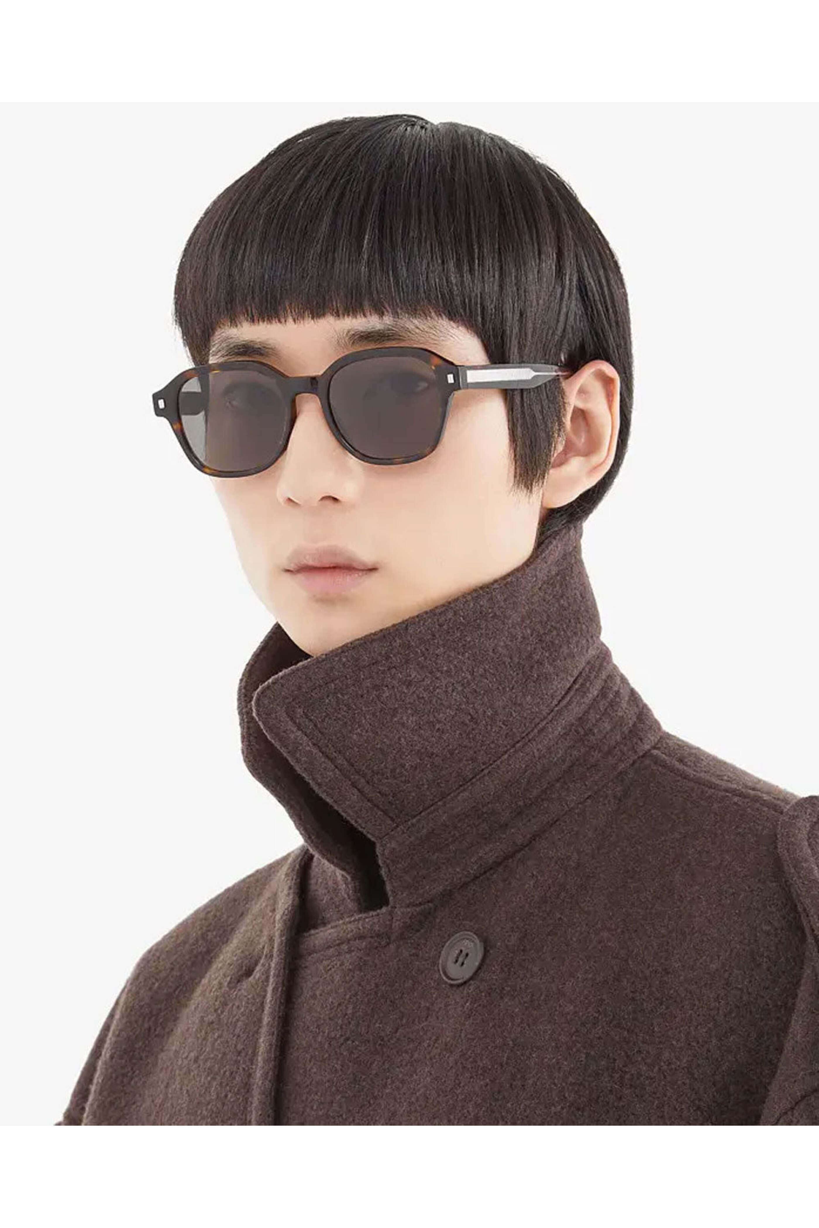 Fendi Sunglasses - Round Acetate Sunglasses in Tortoise