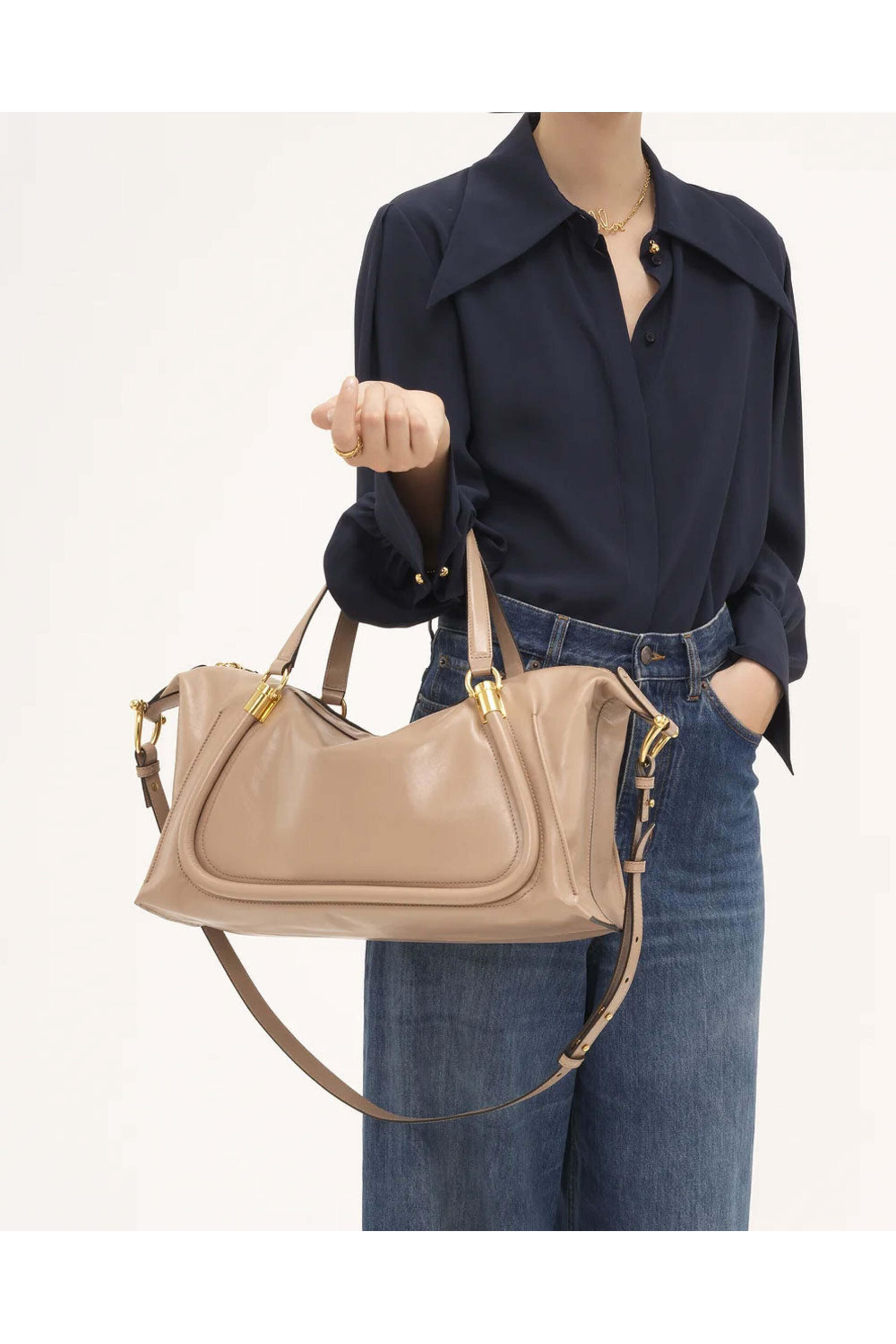 ショルダーバッグ・ポシェット Chloe Paraty 24 Bag In Shiny Deep Beige Leather Chloé Small Paraty 24 Bag in Shiny Leather in Sweet beige