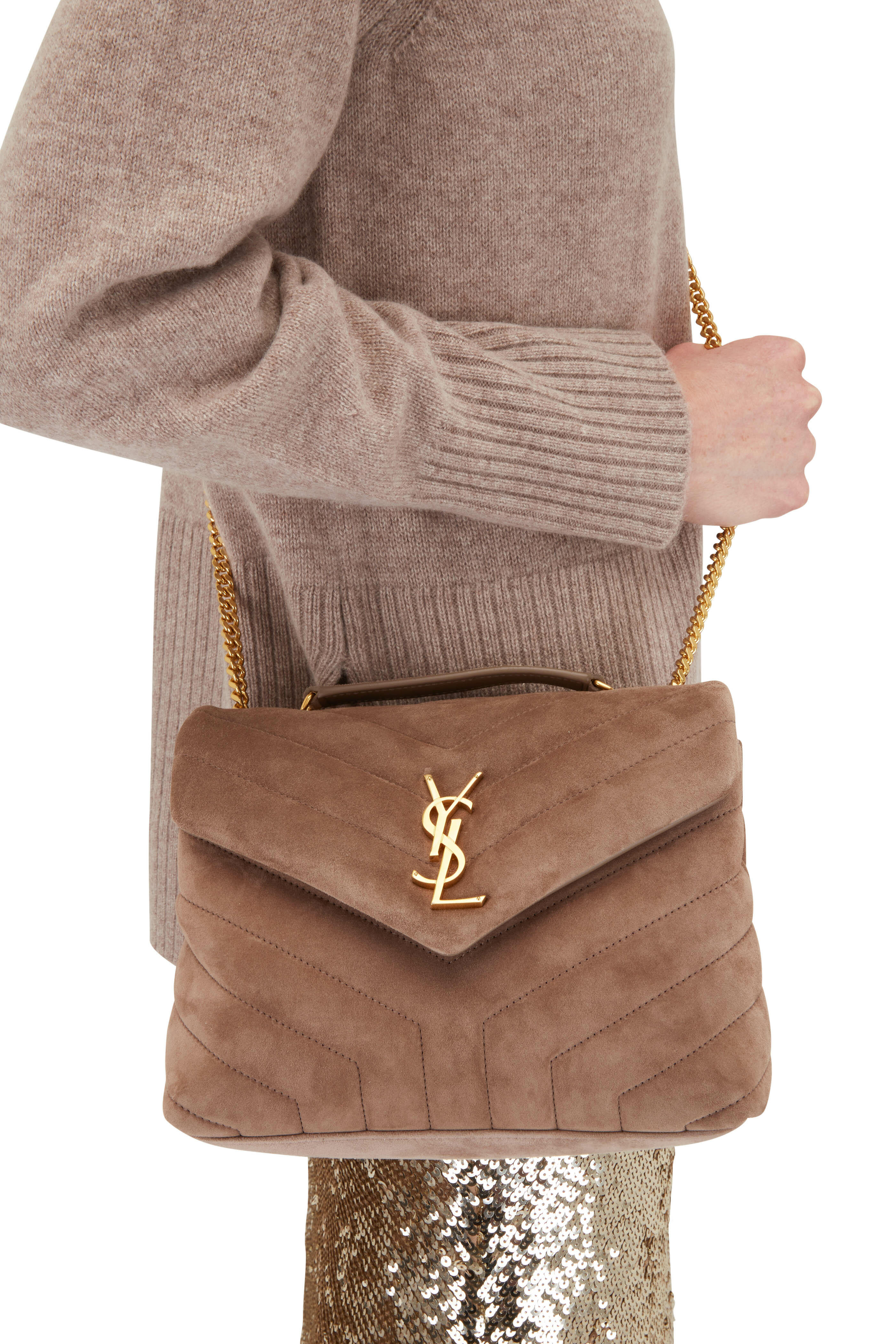 How To Style YSL Toy Loulou in 2023  City outfits, Taupe outfit, Beige bag  outfit