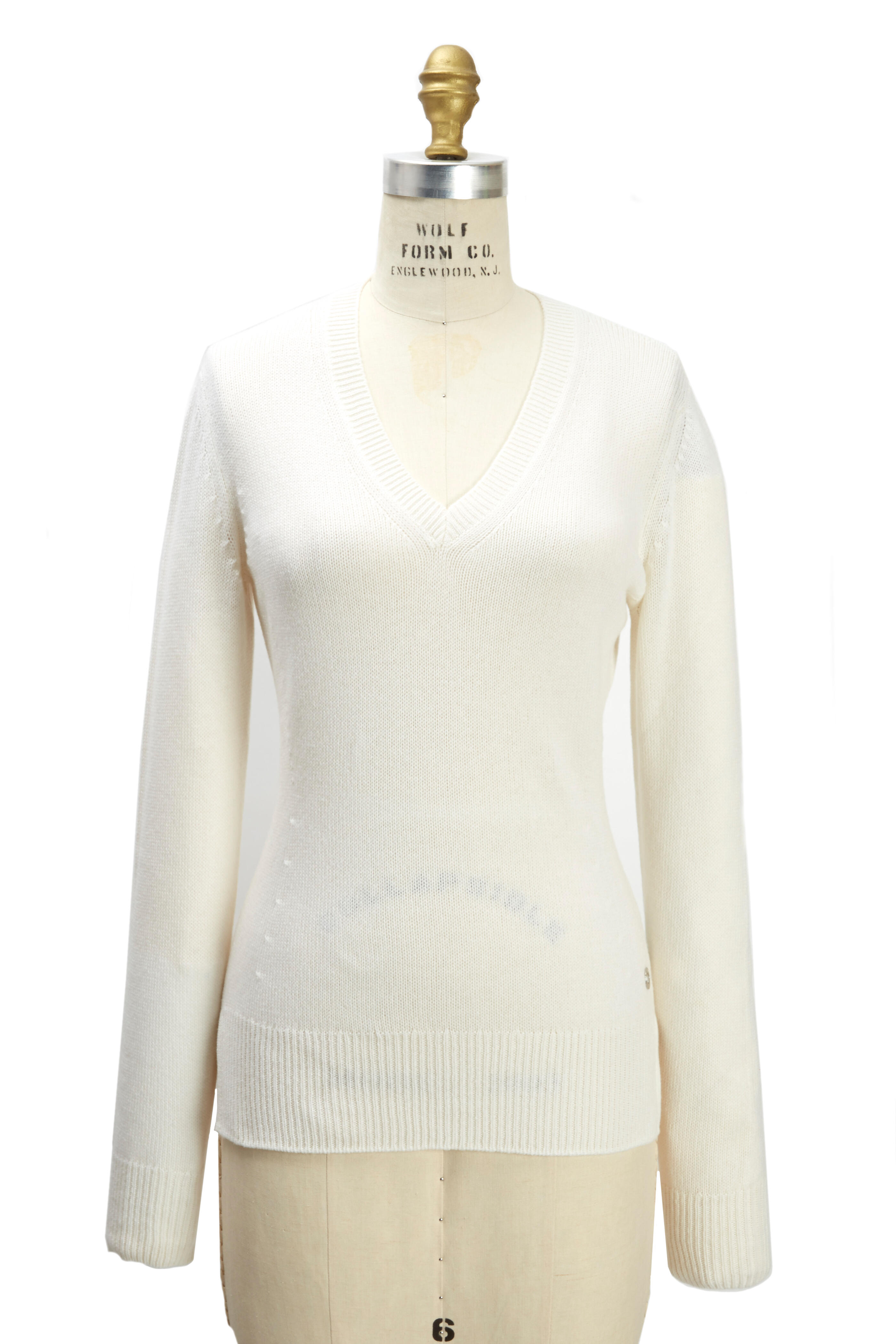 Loro Piana - White V-Neck Baby Cashmere Sweater
