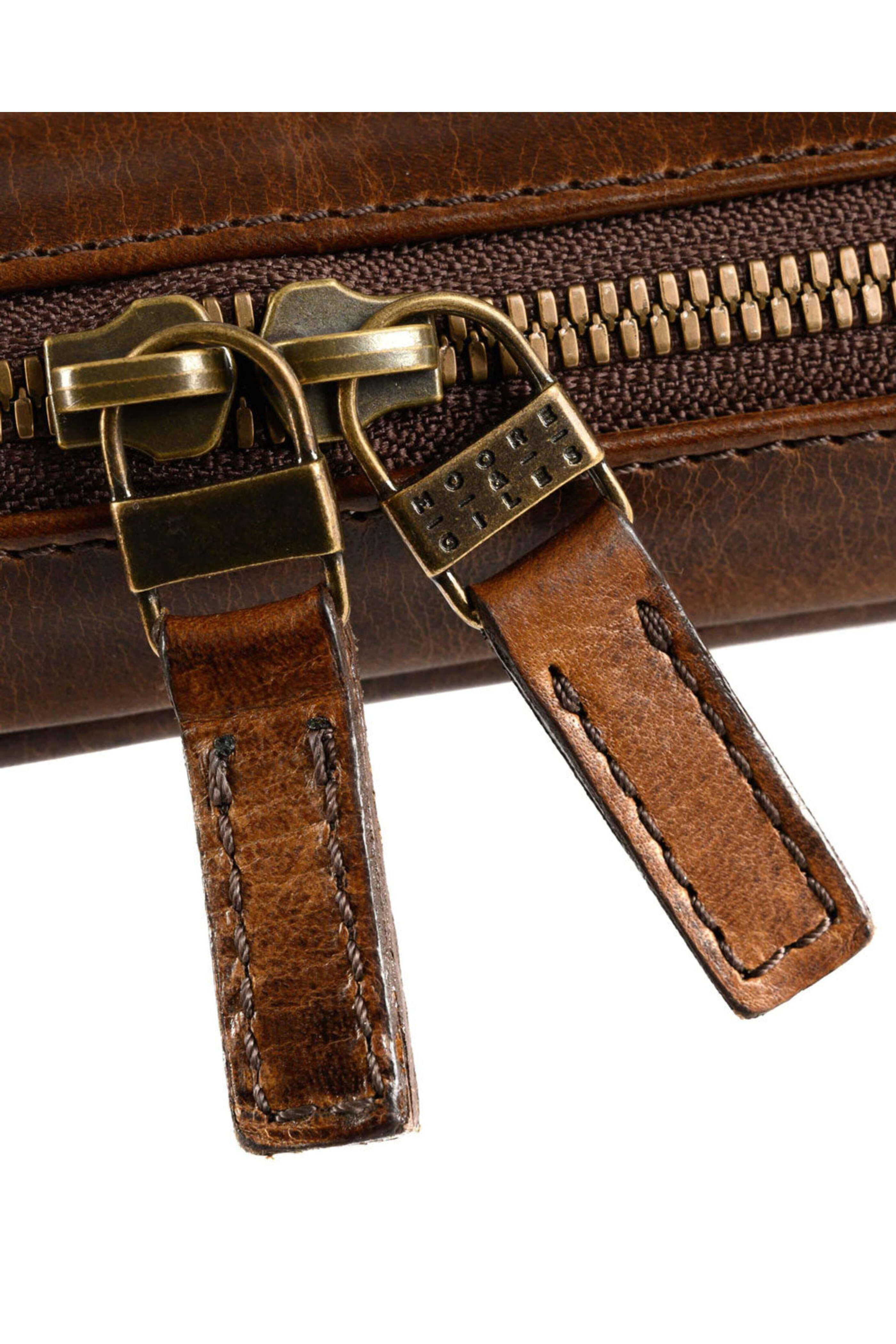 Moore & Giles - Kent Travel Kit in Brompton Brown