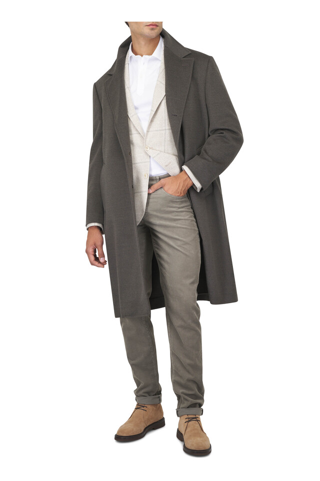 Brunello Cucinelli outfit featuring White Cotton Jersey Polo and Tan Suede Chukka Boot