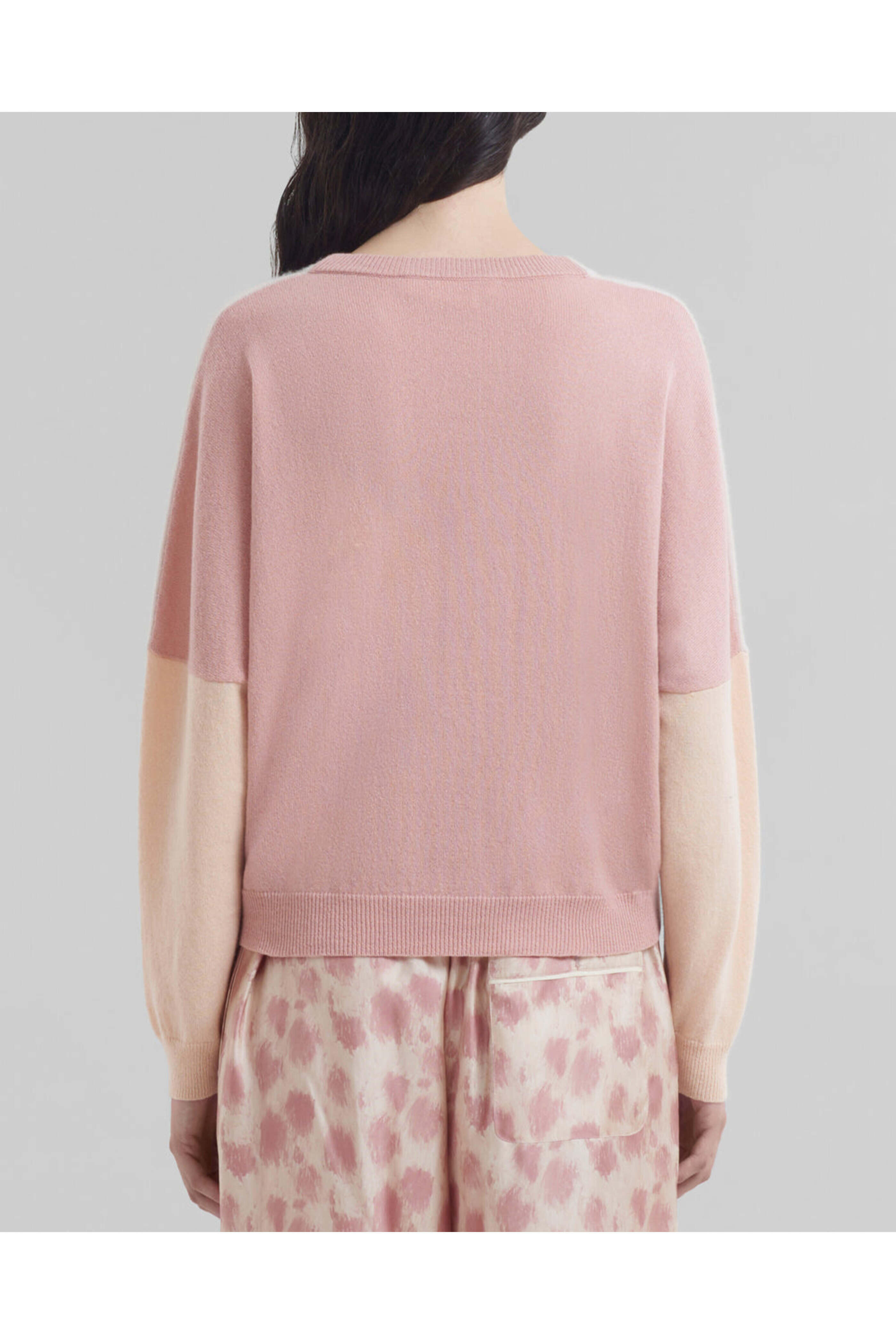 その他 MALLOW Knit Marni - Pale Peach Colorblock V Neck Sweater | Mitchell Stores