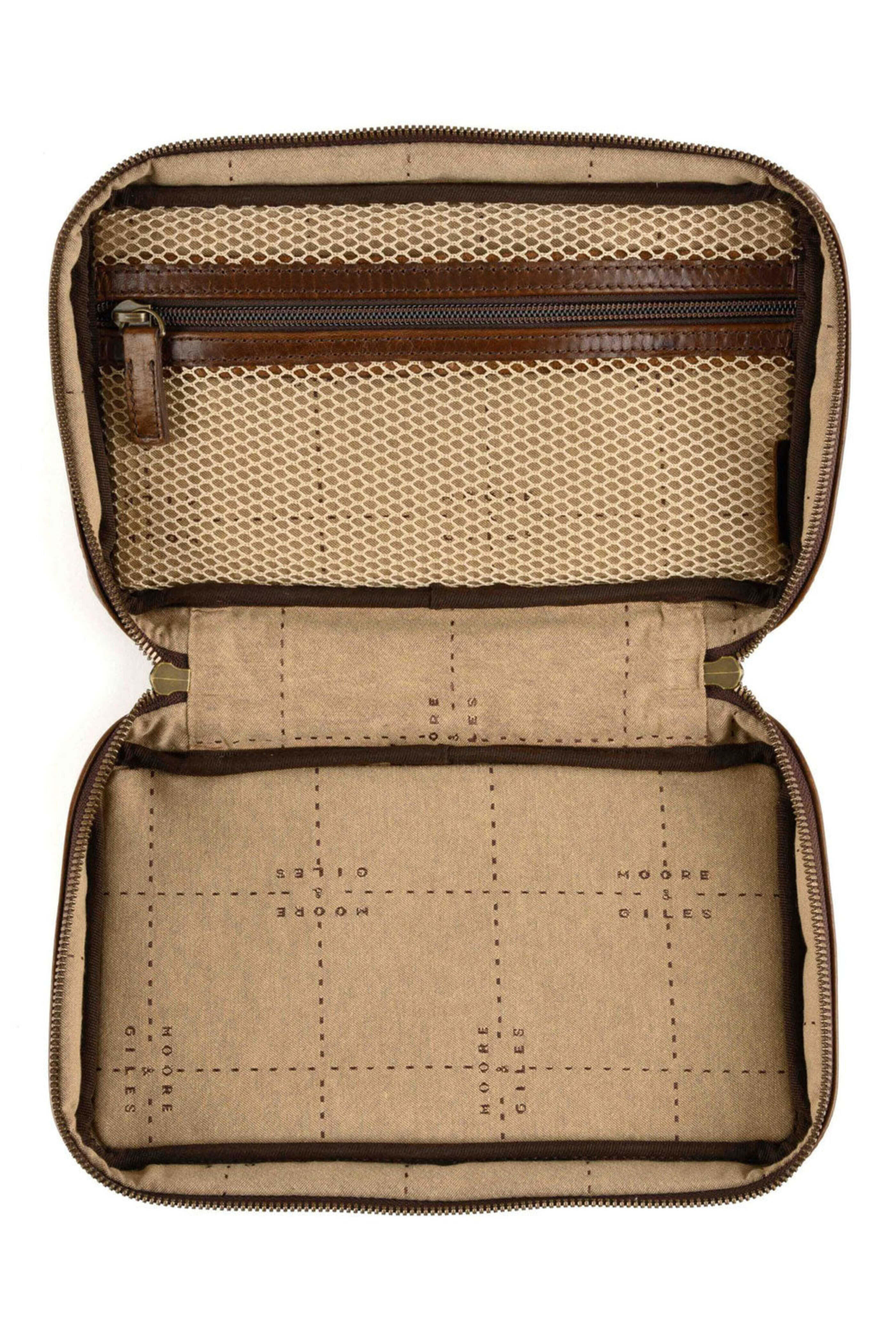 Moore & Giles - Kent Travel Kit in Brompton Brown