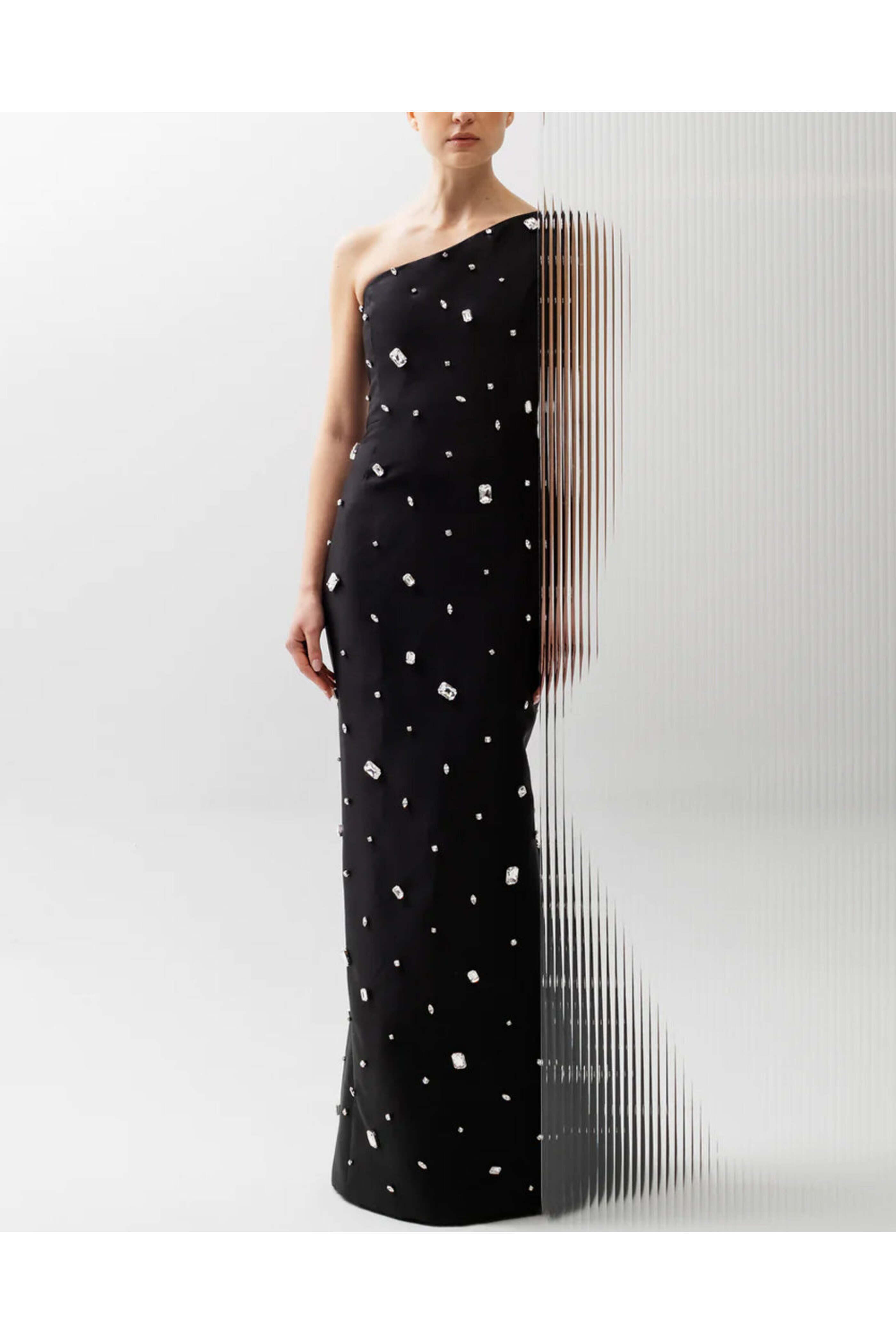 green emerald velvet dress Catherine Regehr main image 1
