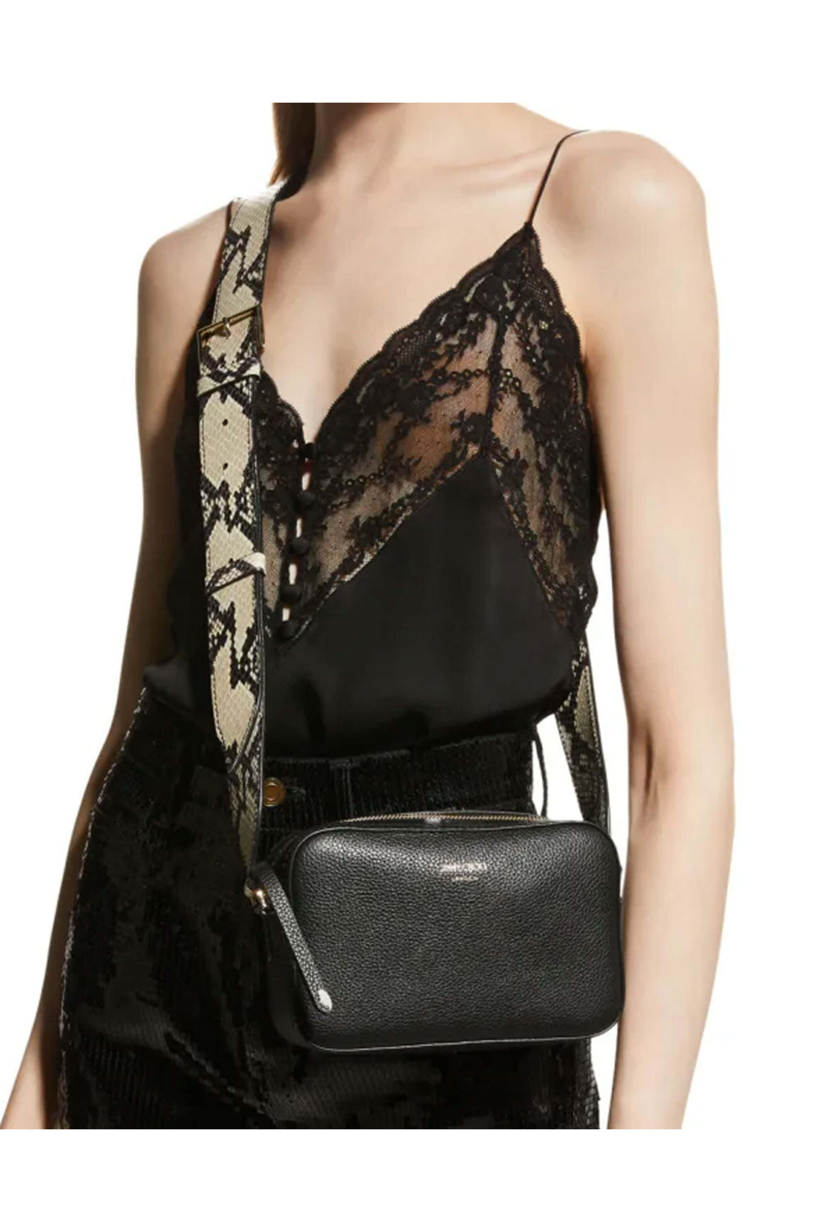 【良品】JIMMY CHOO PEGASI BLACK CAMERA BAG Jimmy Choo - Pegasi Black Leather Camera Bag | Mitchell Stores