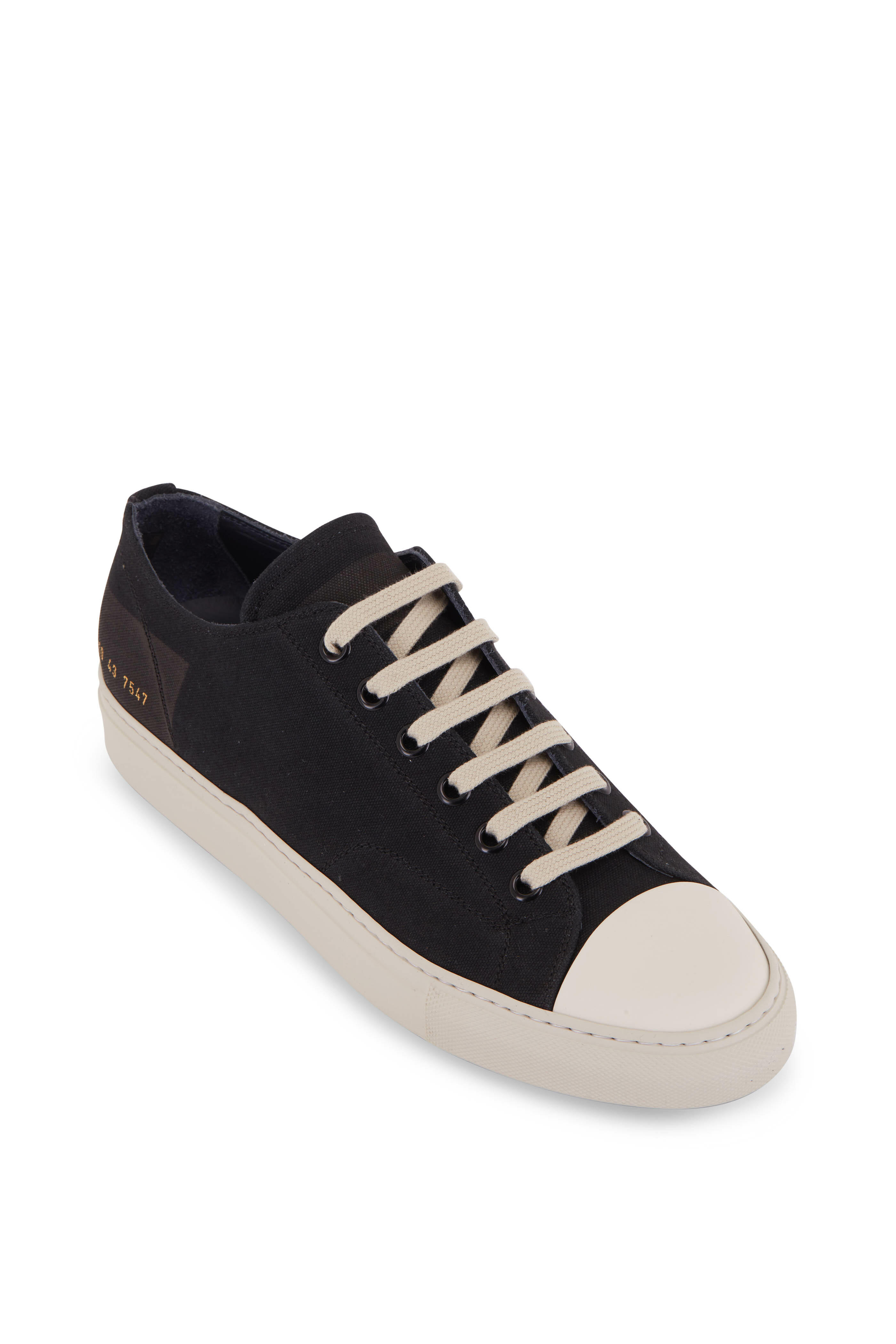 Løb prioritet Trin Common Projects - Tournament Black Canvas Low Top Sneaker