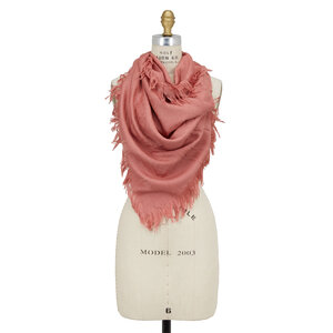 ボレロ・ショール GUCCI Pink cashmere scarf with logo GUCCI Ivory/pink cashmere scarf with logo | TheDoubleF