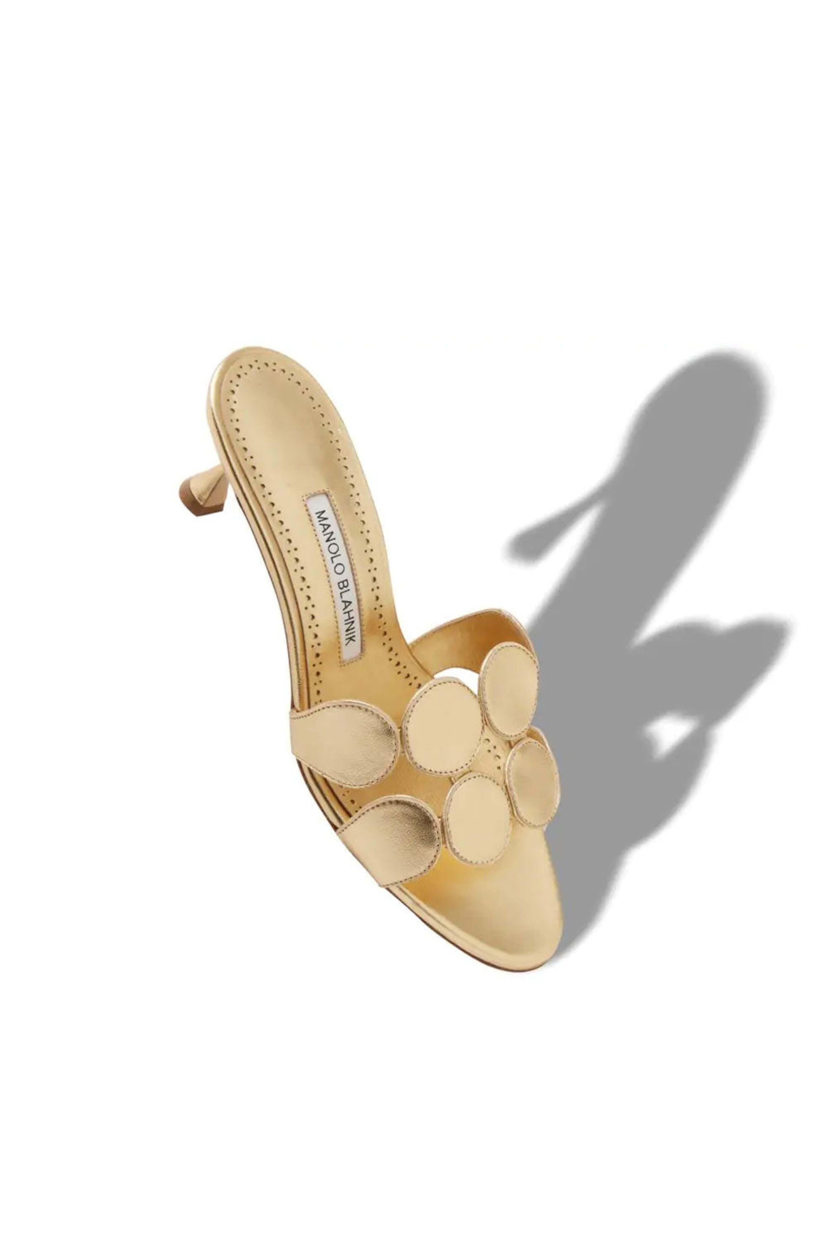 【美品】MANOLO BLAHNIK ゴールド ミュールサンダル Manolo Blahnik - Haribalmu Circle-Cut 50 Mules in Gold