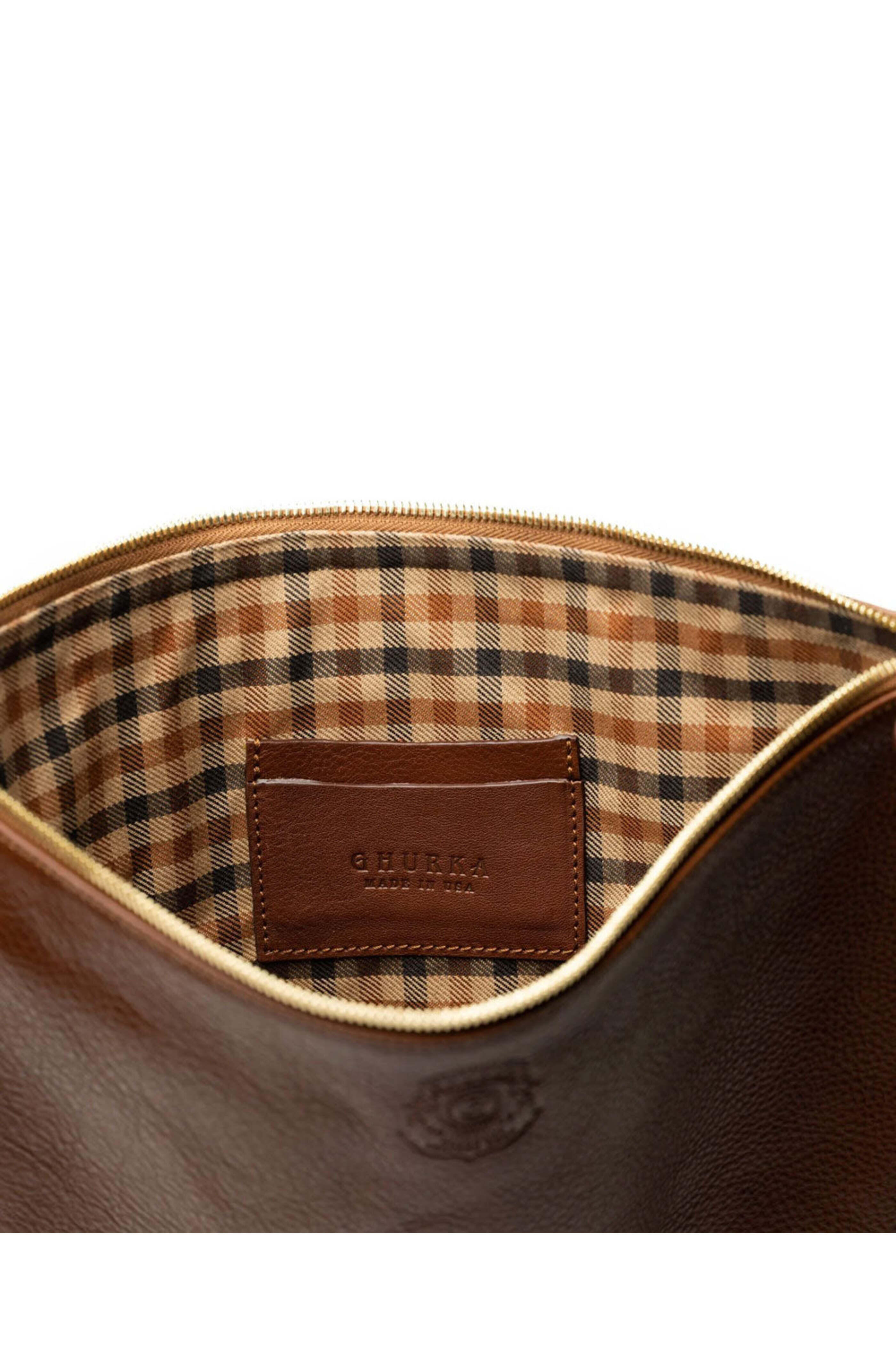 Ghurka - Pouch III No. 65 in Vintage Chestnut